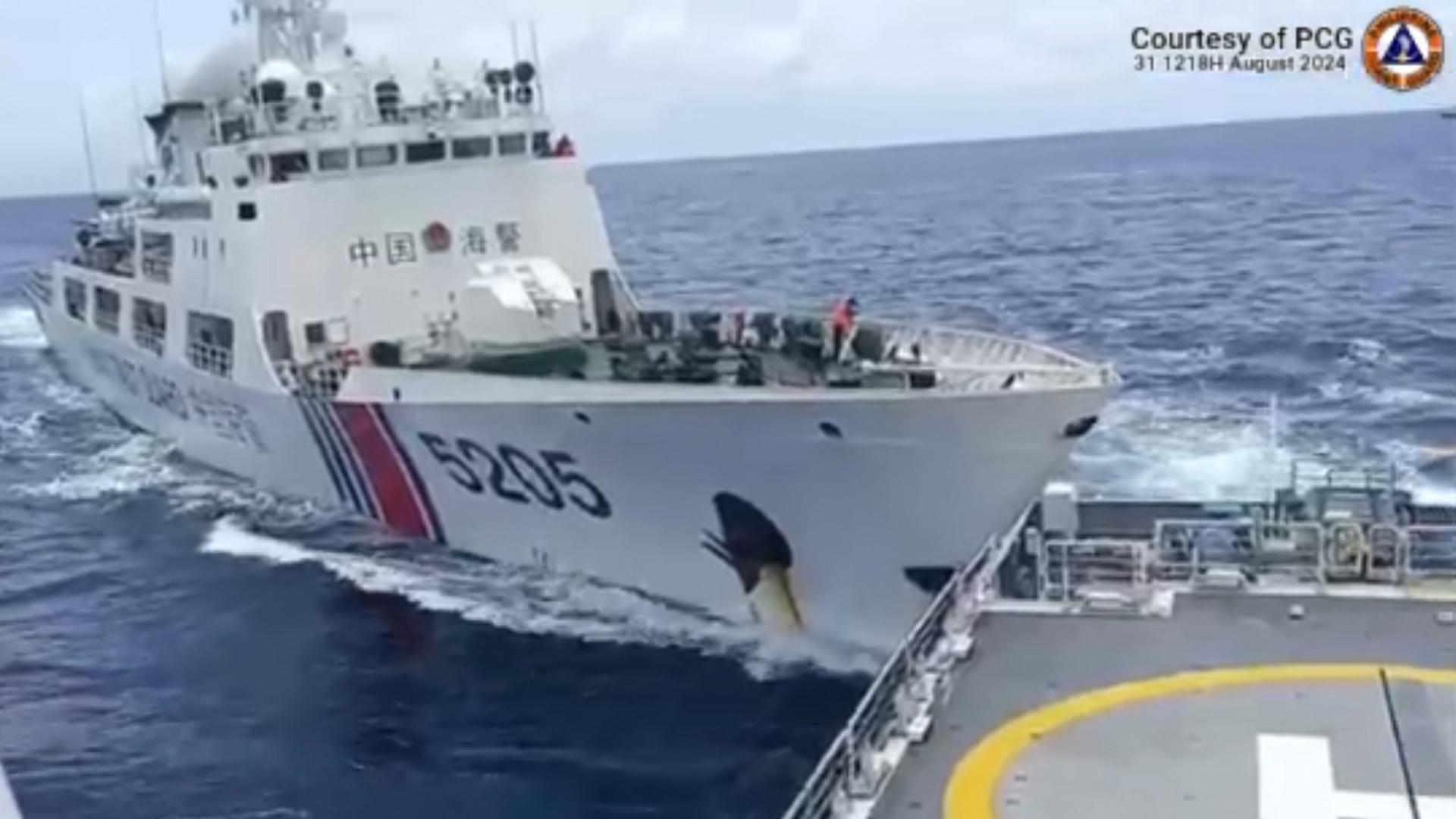 Ein chinesisches Schiff kollidiert mit einem Schiff der Philippinen im Südchinesischen Meer.