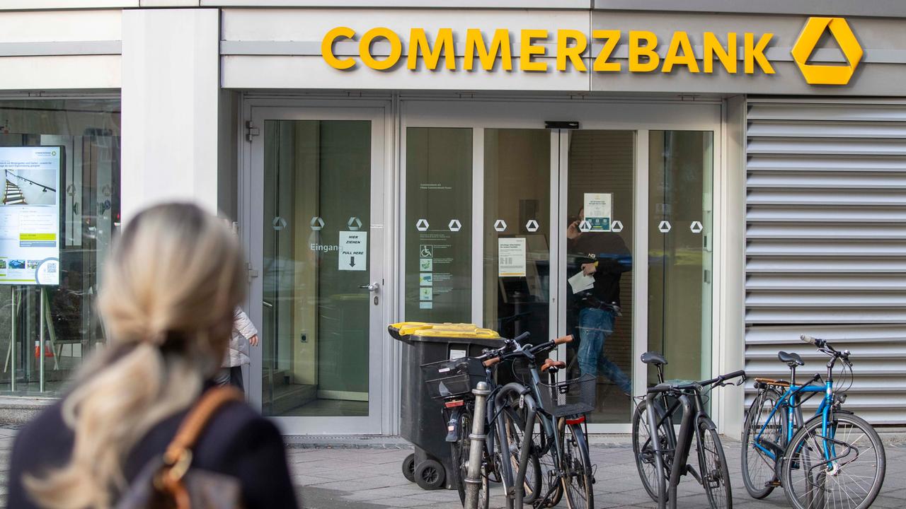 Commerzbank: Betriebsratschef fürchtet Abbau von 15.000 Jobs