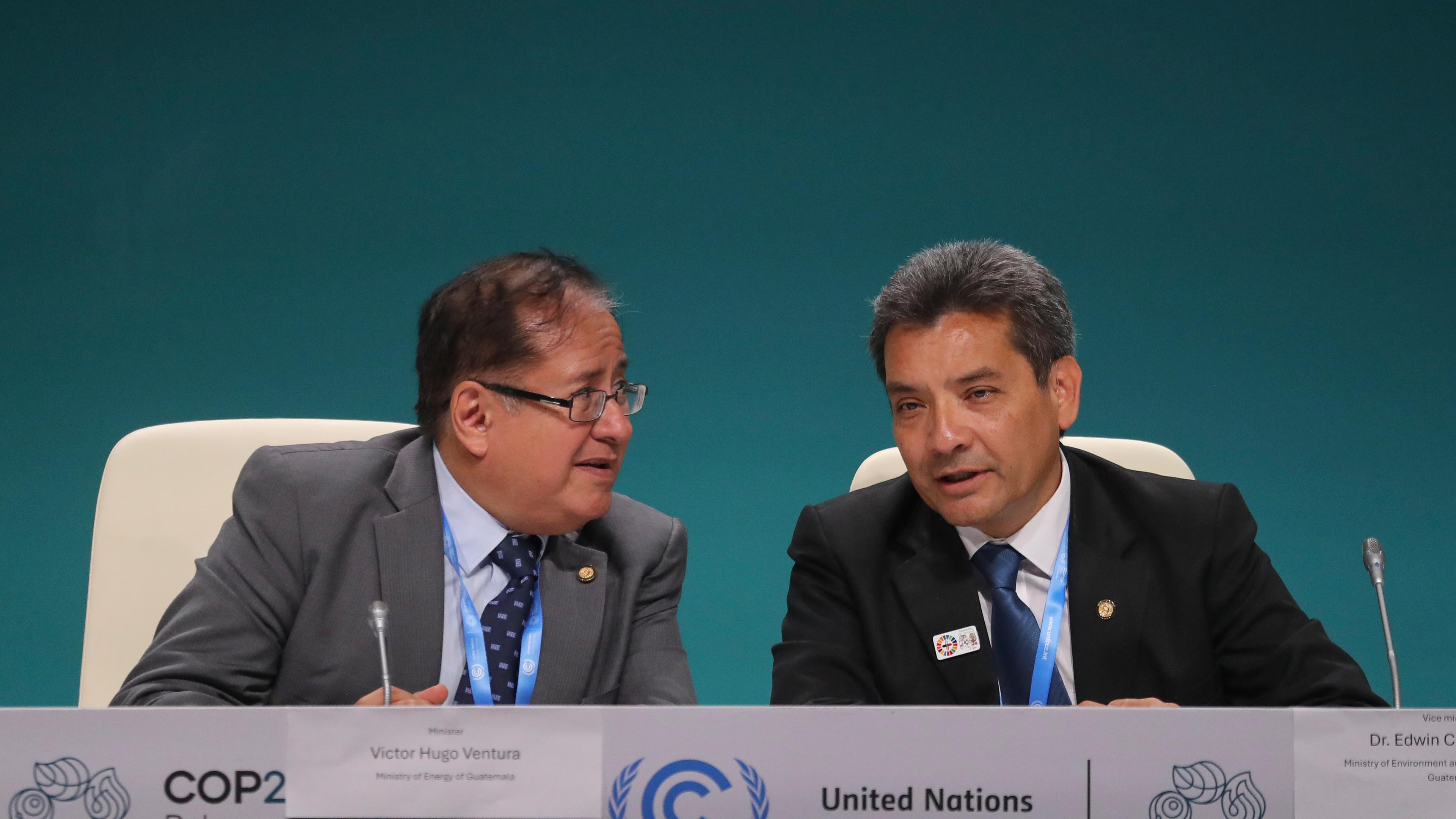 Victor Hugo Ventura und Edwin Castellanos bei der Klimakonferenz COP 29.