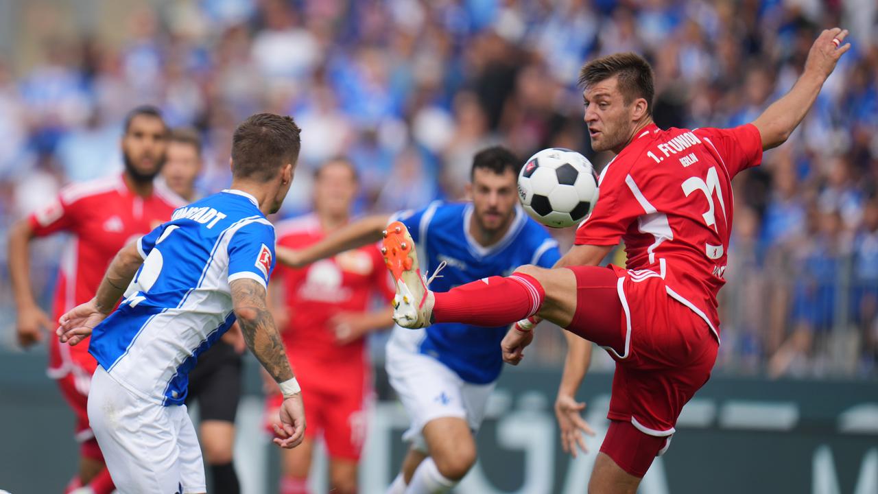 Union Schlägt Darmstadt In Unterzahl | Bundesliga - Highlights ...