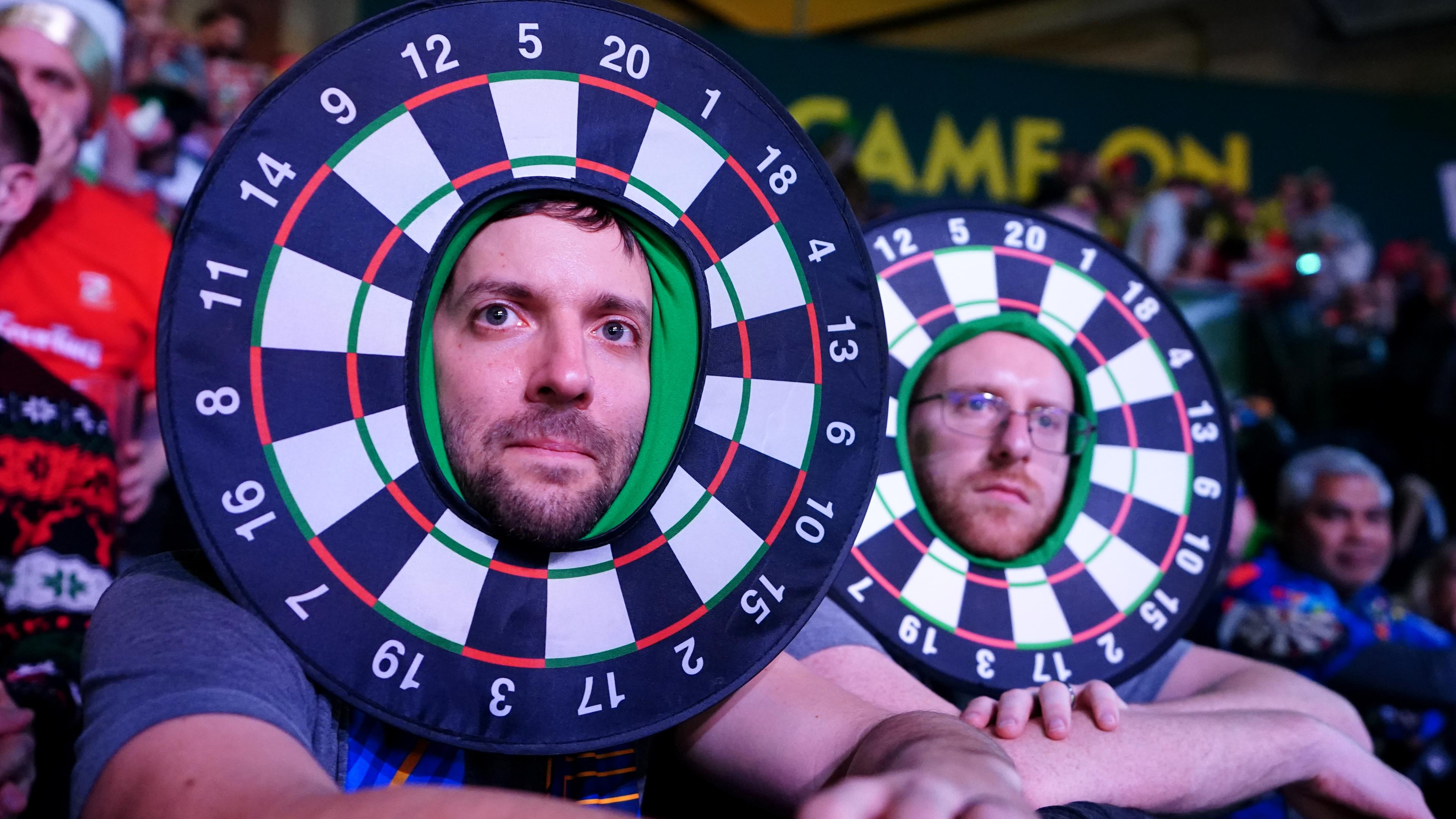 Fans bei der Darts-WM in London.