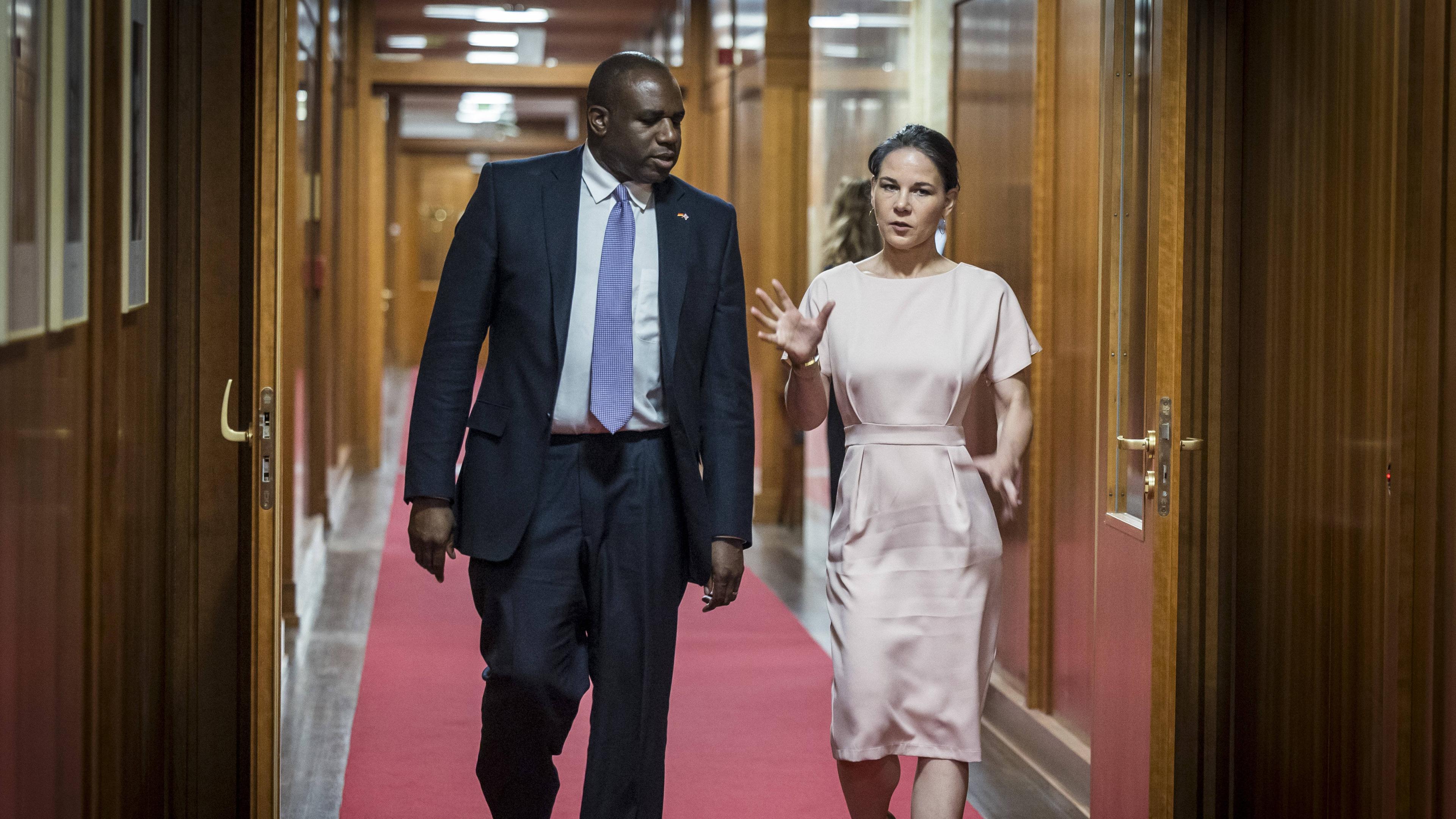 USA Der Nato Gipfel 2024 In Washington ZDFheute   David Lammy Annalena Baerbock 100~3840x2160