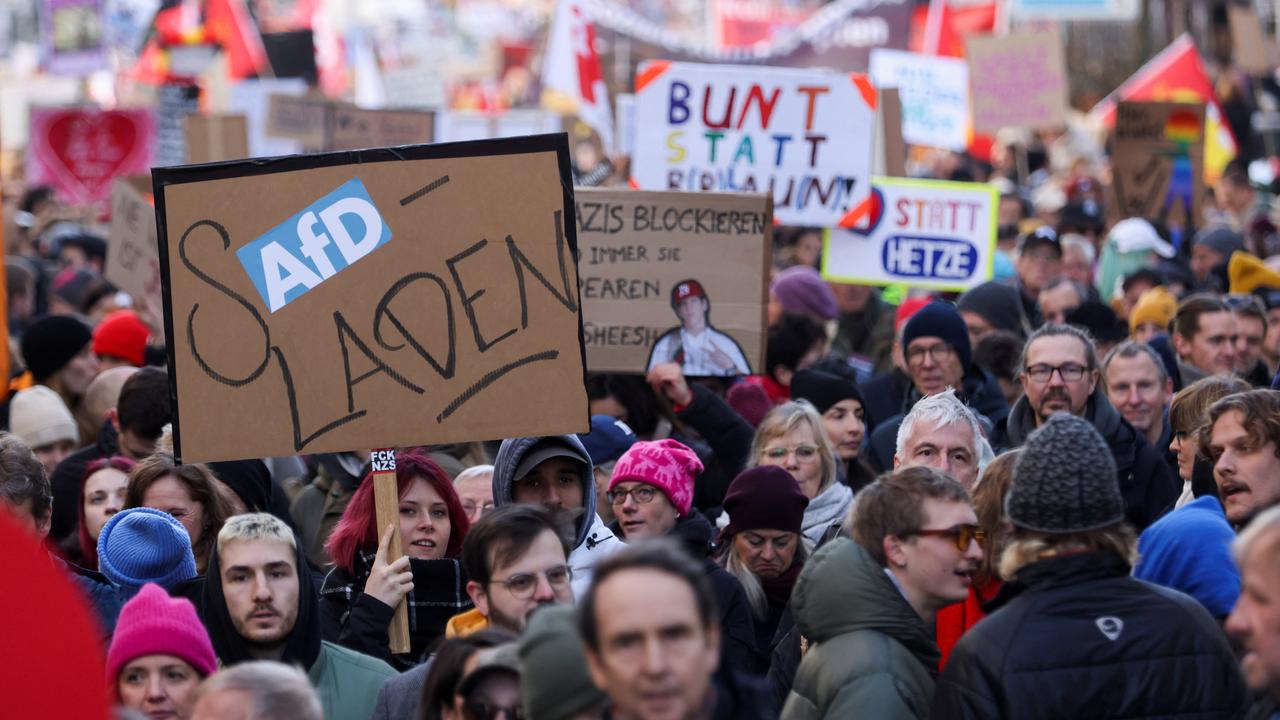 Bundesweite Demos: Zehntausende Protestieren Gegen Rechts - ZDFheute