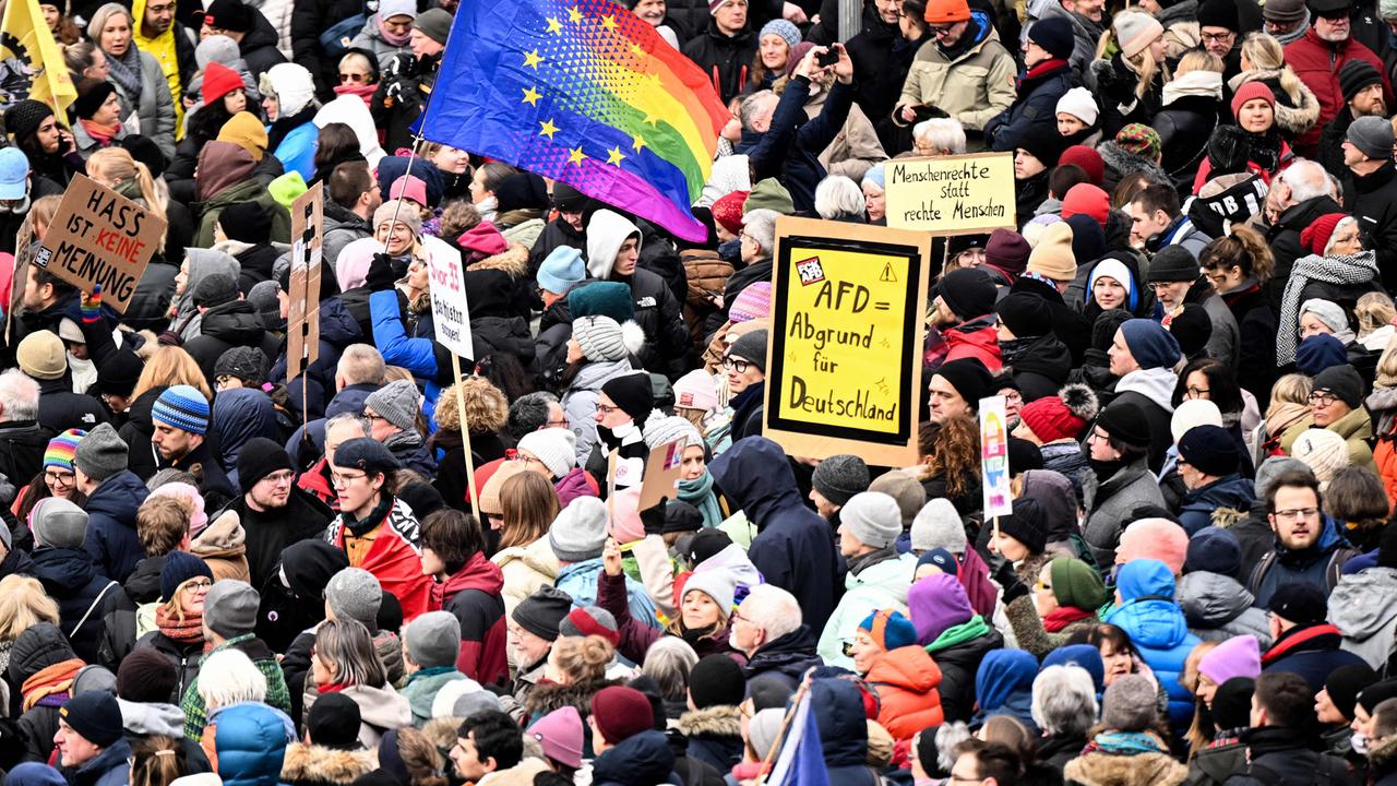 Gegen Rechtsextremismus: An Diesen Orten Gibt Es Proteste - ZDFheute