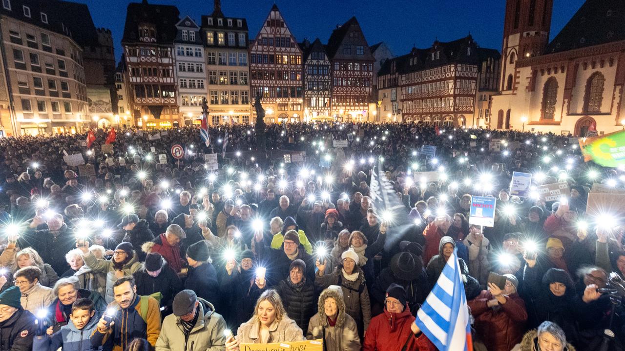 In Ganz Deutschland: Zehntausende Gegen Rechtsextremismus - ZDFheute