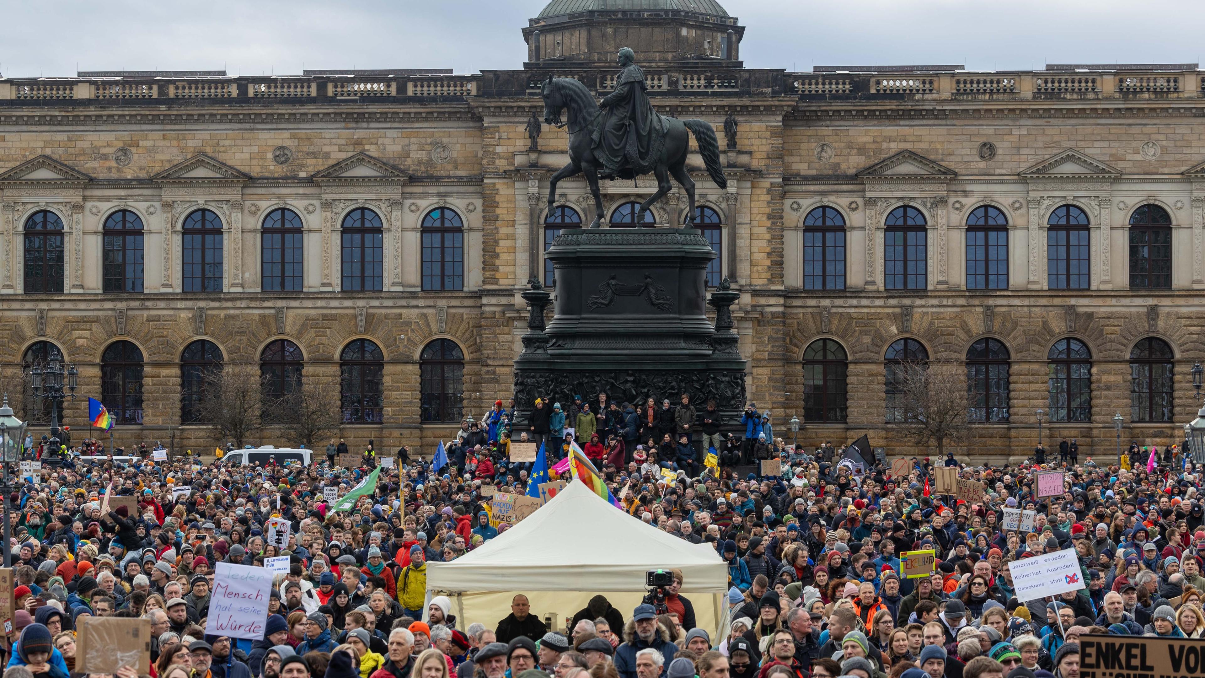 Demos Gegen Rechtsextremismus In Vielen Deutschen Städten - ZDFheute