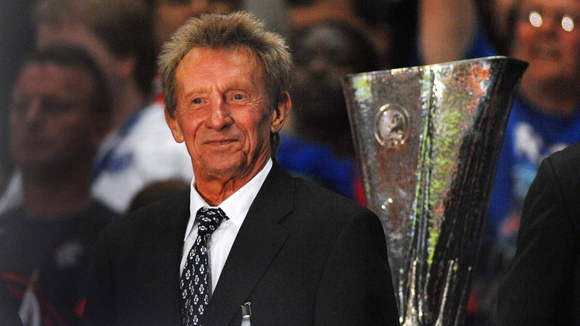 Der ehemalige schottische Fußballspieler Denis Law im Jahr 2008.