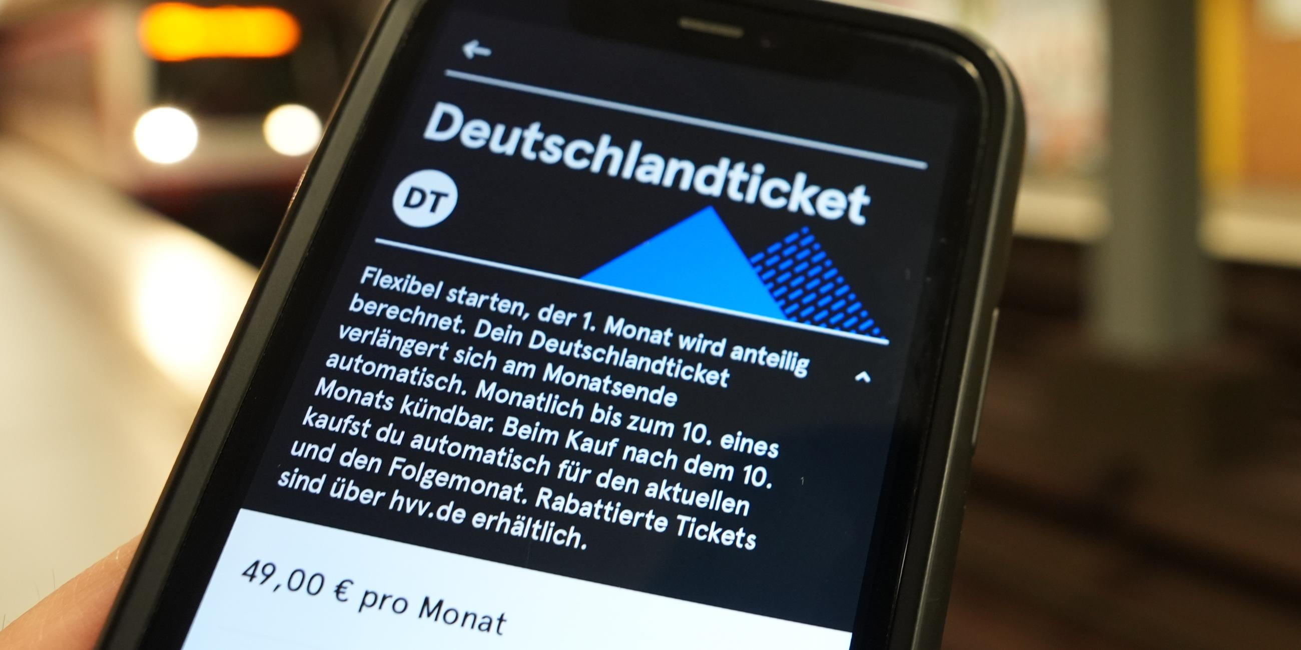 Deutschlandticket auf dem Handy