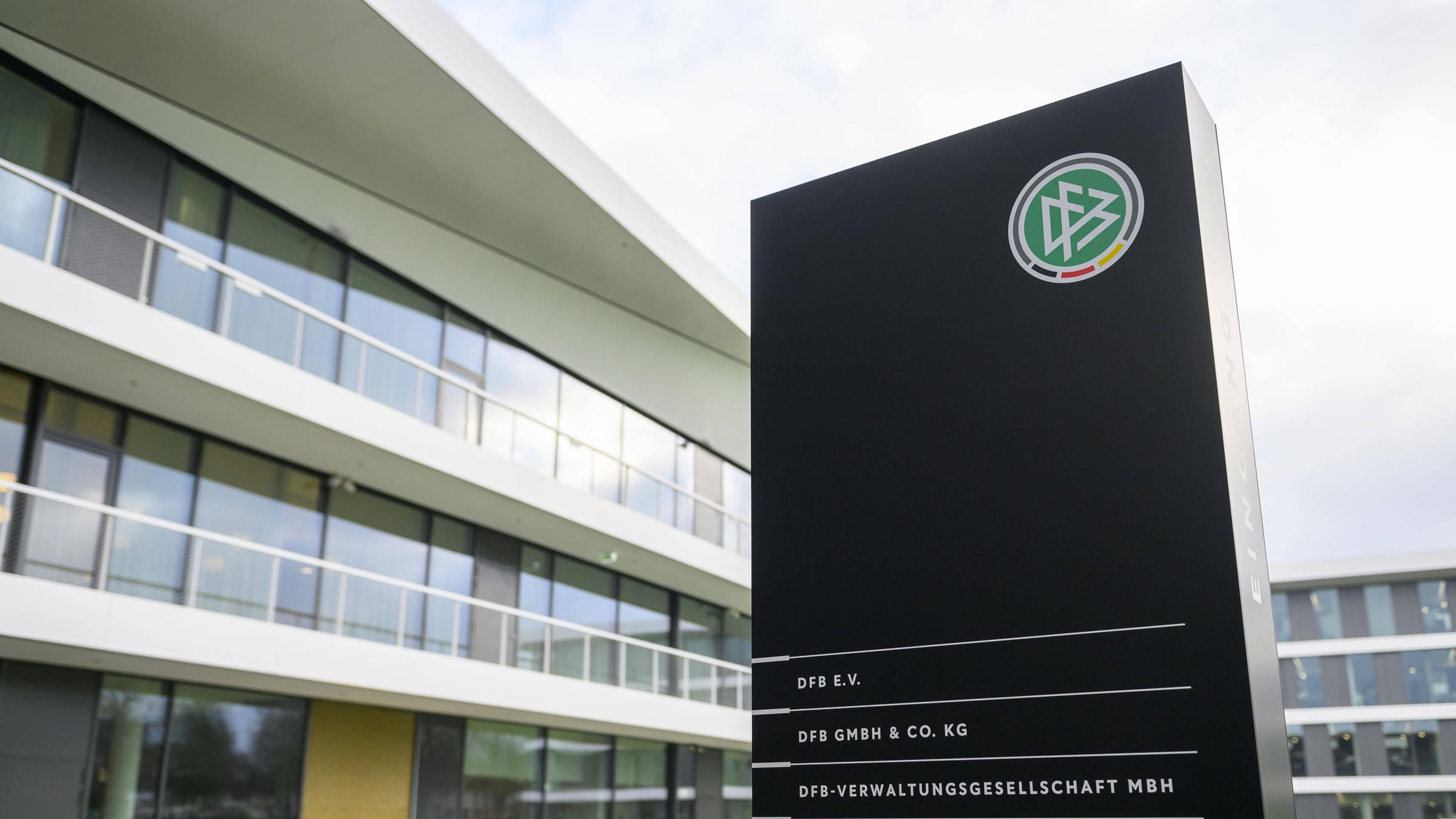 eingangsbereich des dfb campus