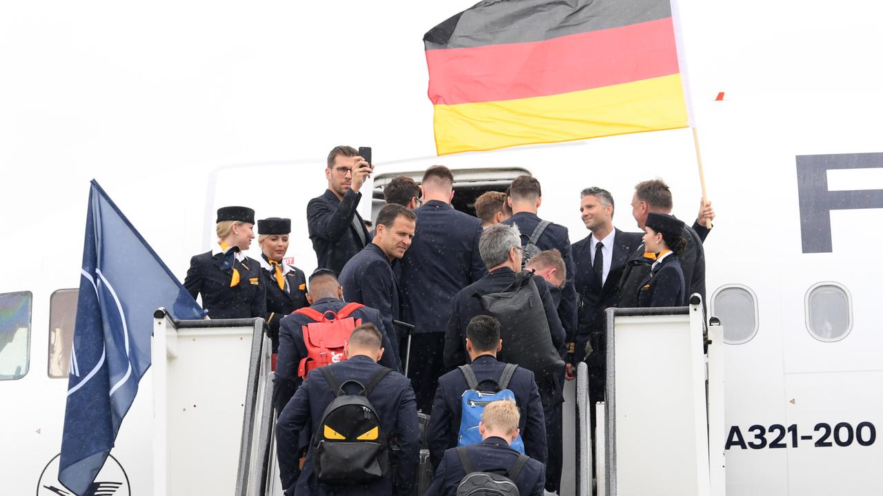 Fußball-WM In Russland: DFB-Elf Auf Dem Weg Nach Moskau - ZDFheute