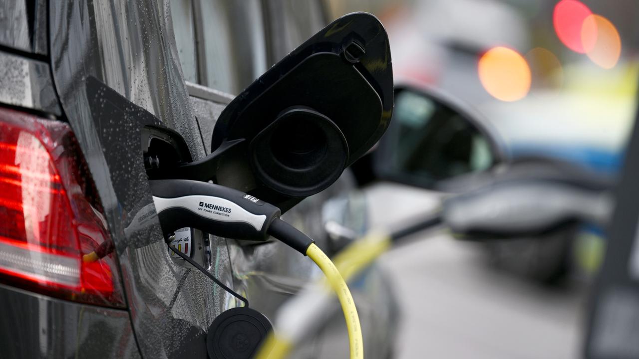 Experte Zur Elektroauto Krise Braucht Es Wieder Prämien Zdfheute 5911