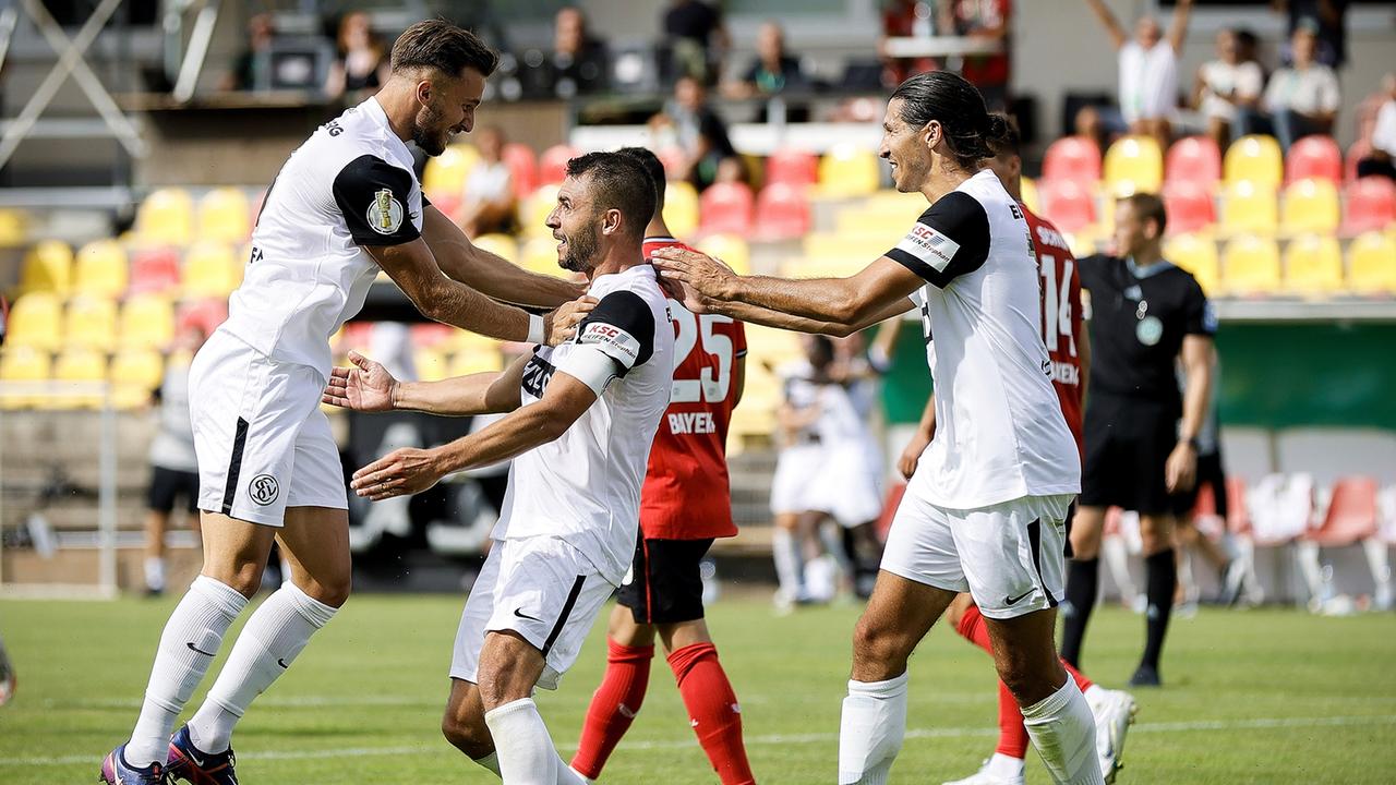 Elversberg Mit Coup Gegen Leverkusen | DFB-Pokal - Highlights ...