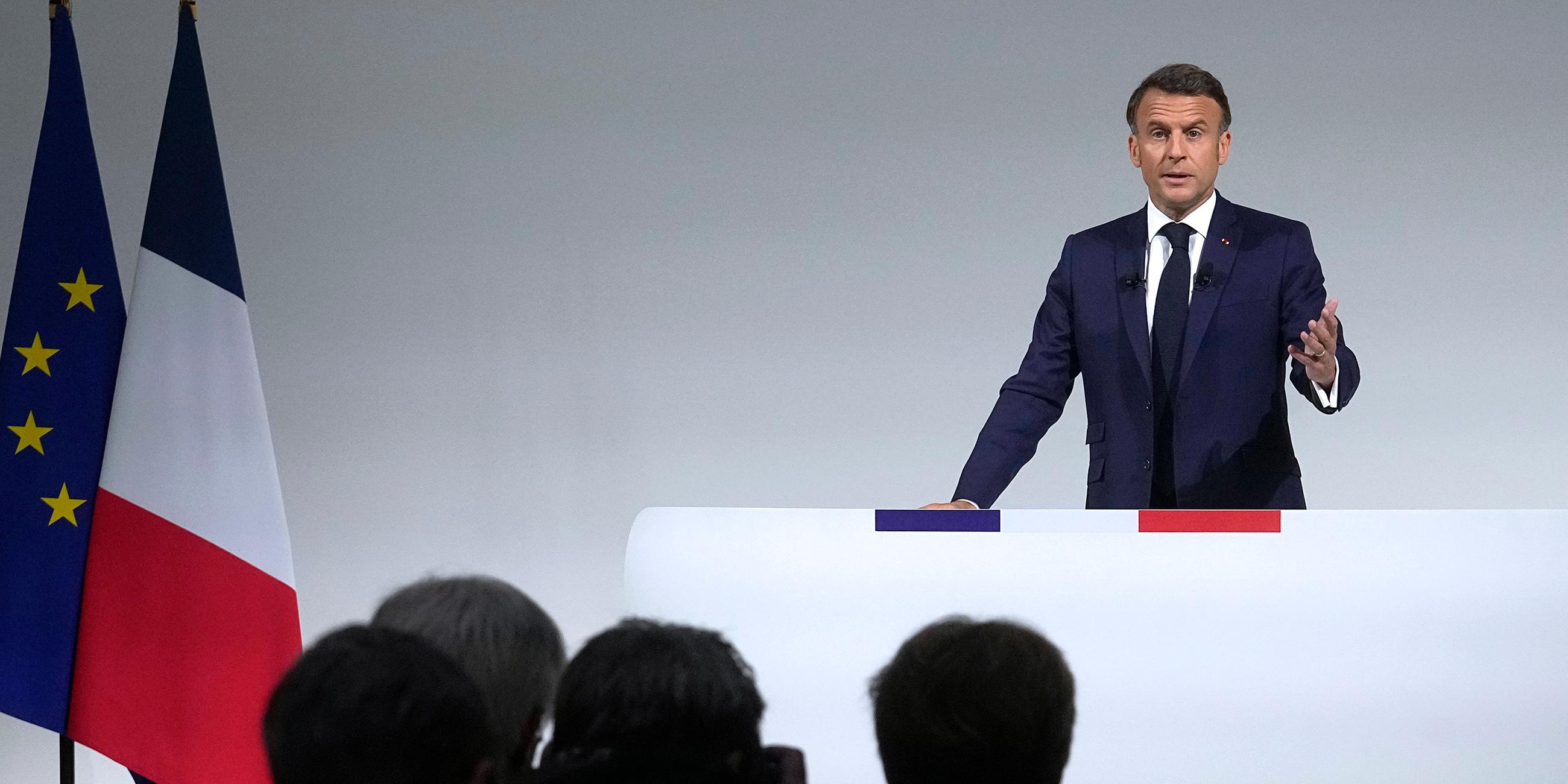Der französische Präsident Emmanuel Macron hält eine Rede in Paris