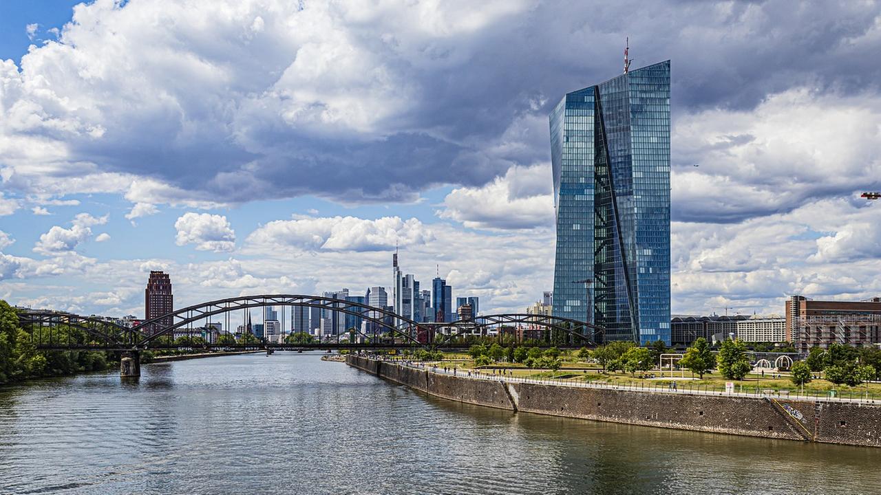 Das Gebäude der Europäischen Zentralbank in Frankfurt am Main.