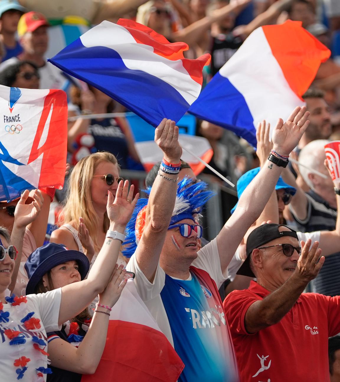 Französische Fans bei den Olympischen Spielen in Paris