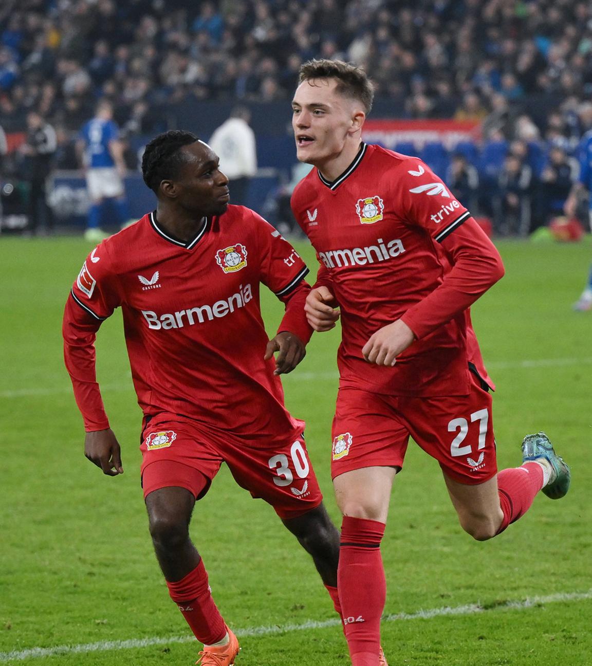 Jubel Florian Wirtz (Bayer Leverkusen), Jeremie Frimpong (Bayer Leverkusen)