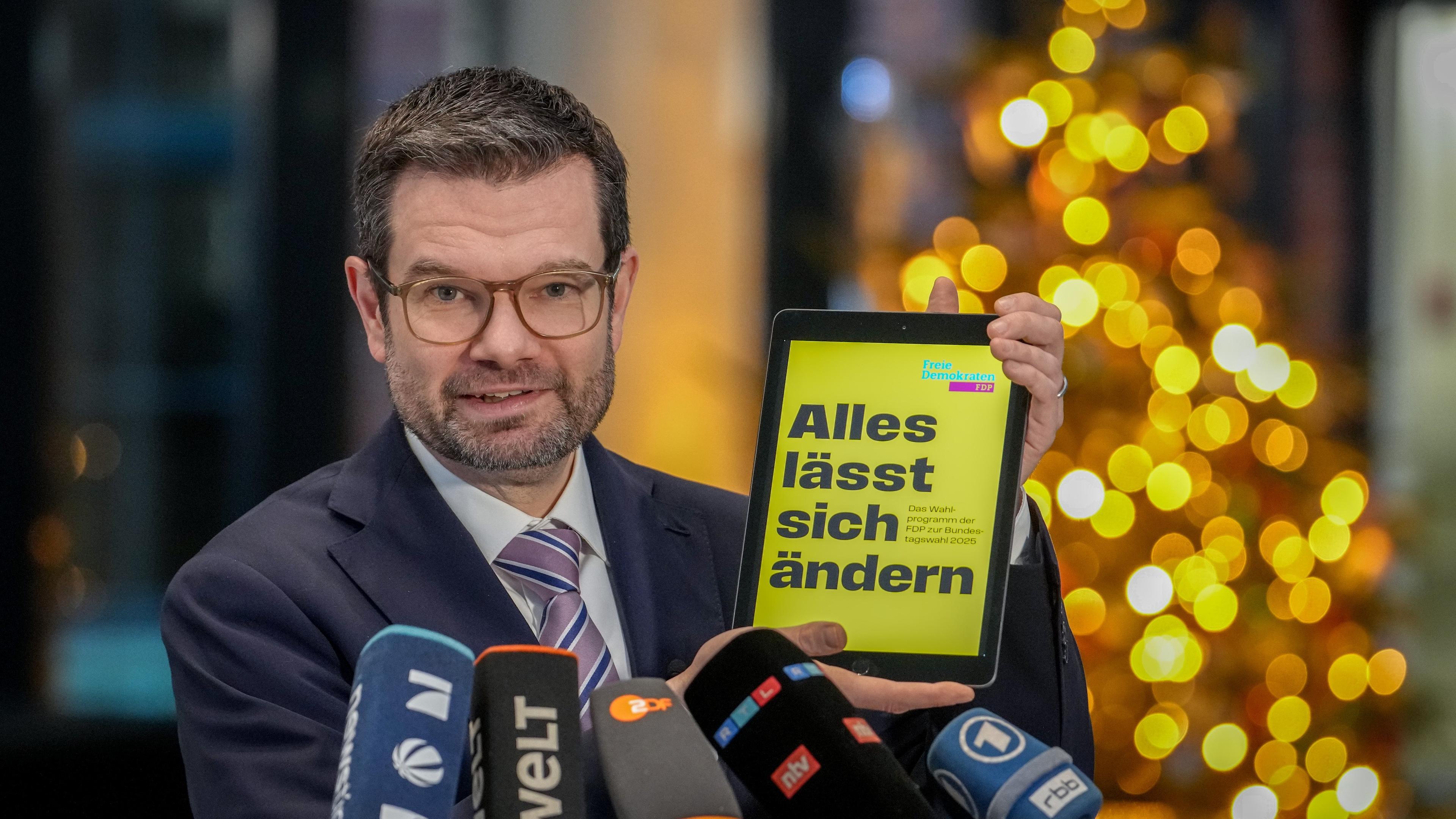 18.12.2024, Berlin: Marco Buschmann, designierter FDP-Generalsekretär, gibt im Anschluss an ein Pressegespräch zur Vorstellung des FDP-Bundestagswahlprogramms ein Pressestatement.