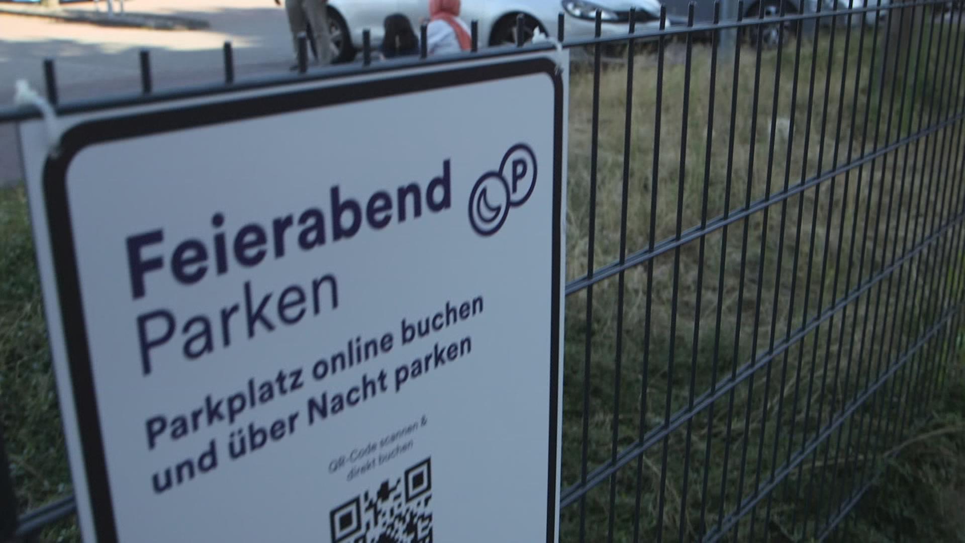 Schild Feierabendparken