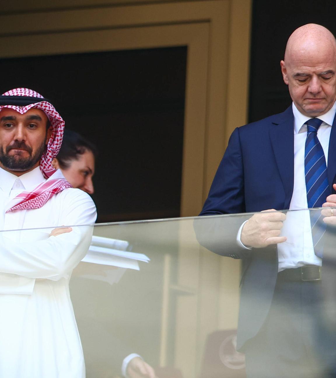Fifa-Präsident Gianni Infantino (rechts) und Kronprinz Mohammed bin Salman (links)