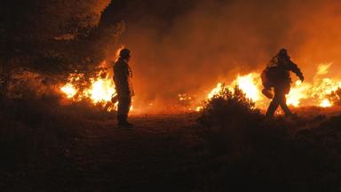 Zdfinfo - Flammendes Inferno - Feuerwehr Hautnah: Wettlauf Gegen Die Zeit