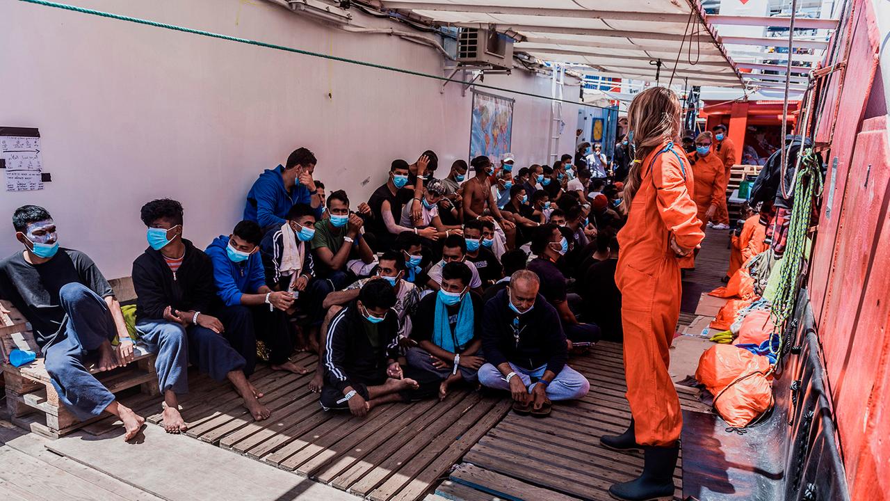 Mehr als 200 Menschen aus Seenot gerettet