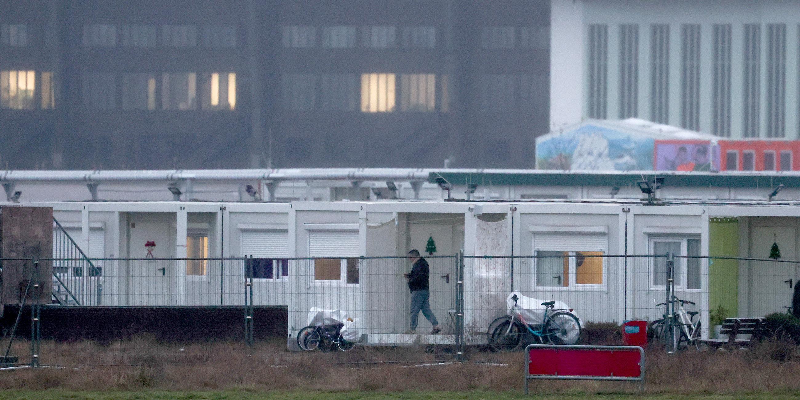 Container in Tempelhof für die Unterbringung von Migranten