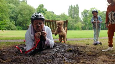 Wuffel, Der Wunderhund - Wuffel, Der Wunderhund: Ausflug In Den Park