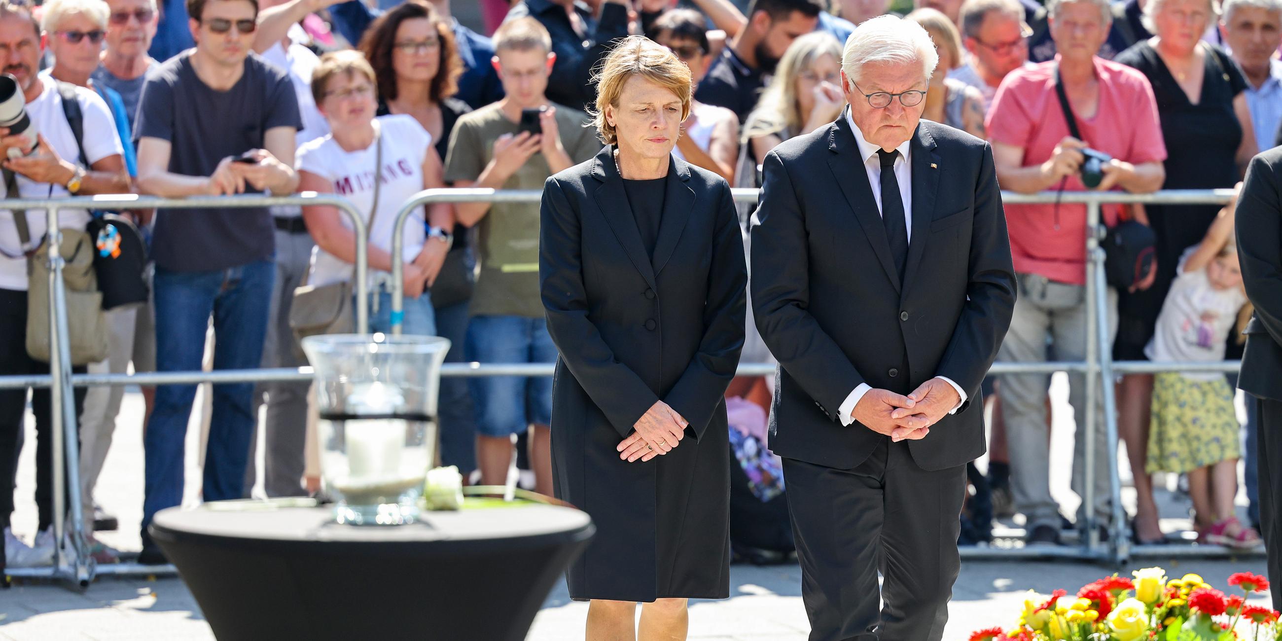 Frank-Walter Steinmeier und seine Frau Elke Büdenbender