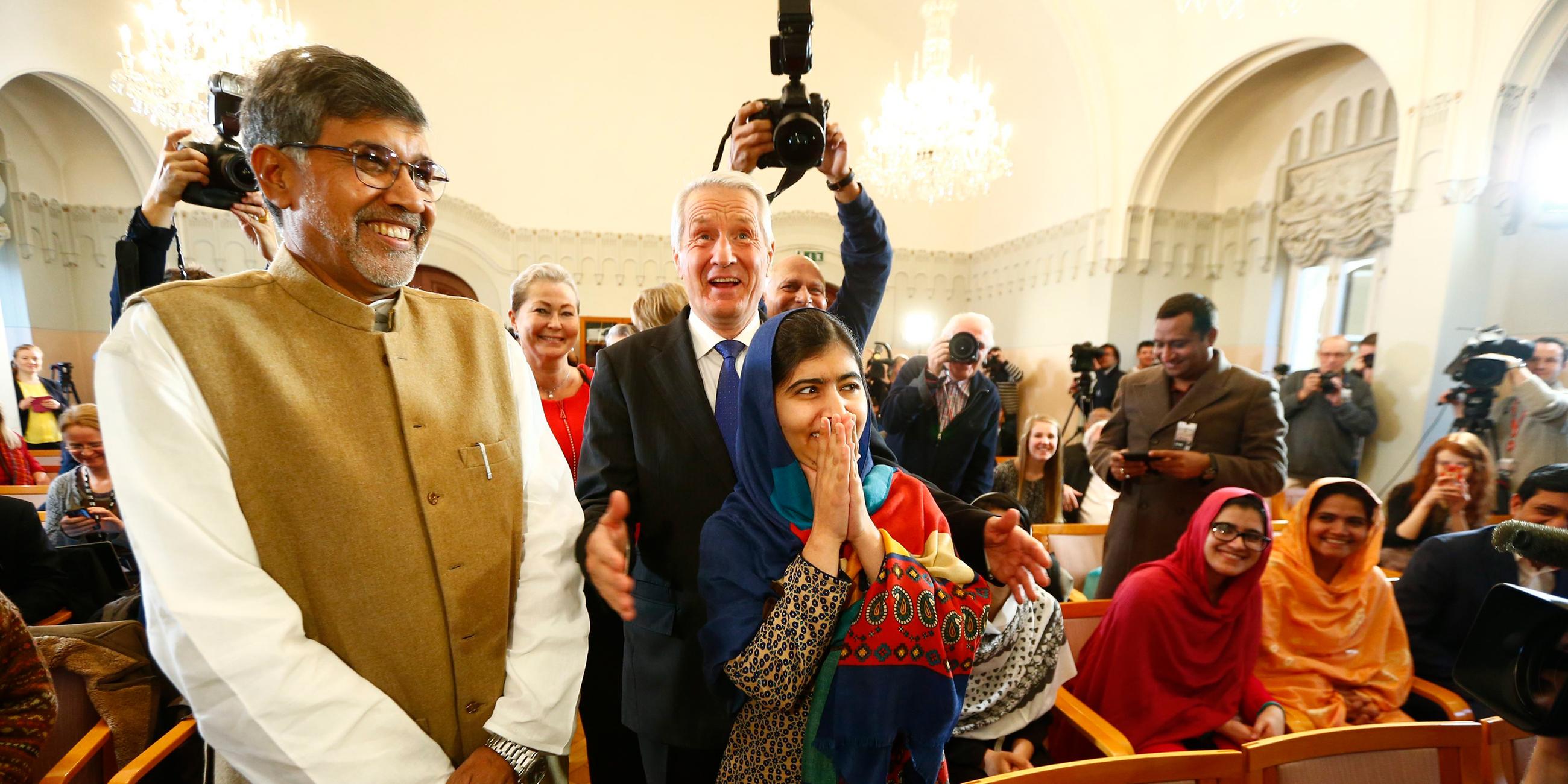 Malala Yousafzai (Pakistan) und Kailash Satyarthi (Indien)