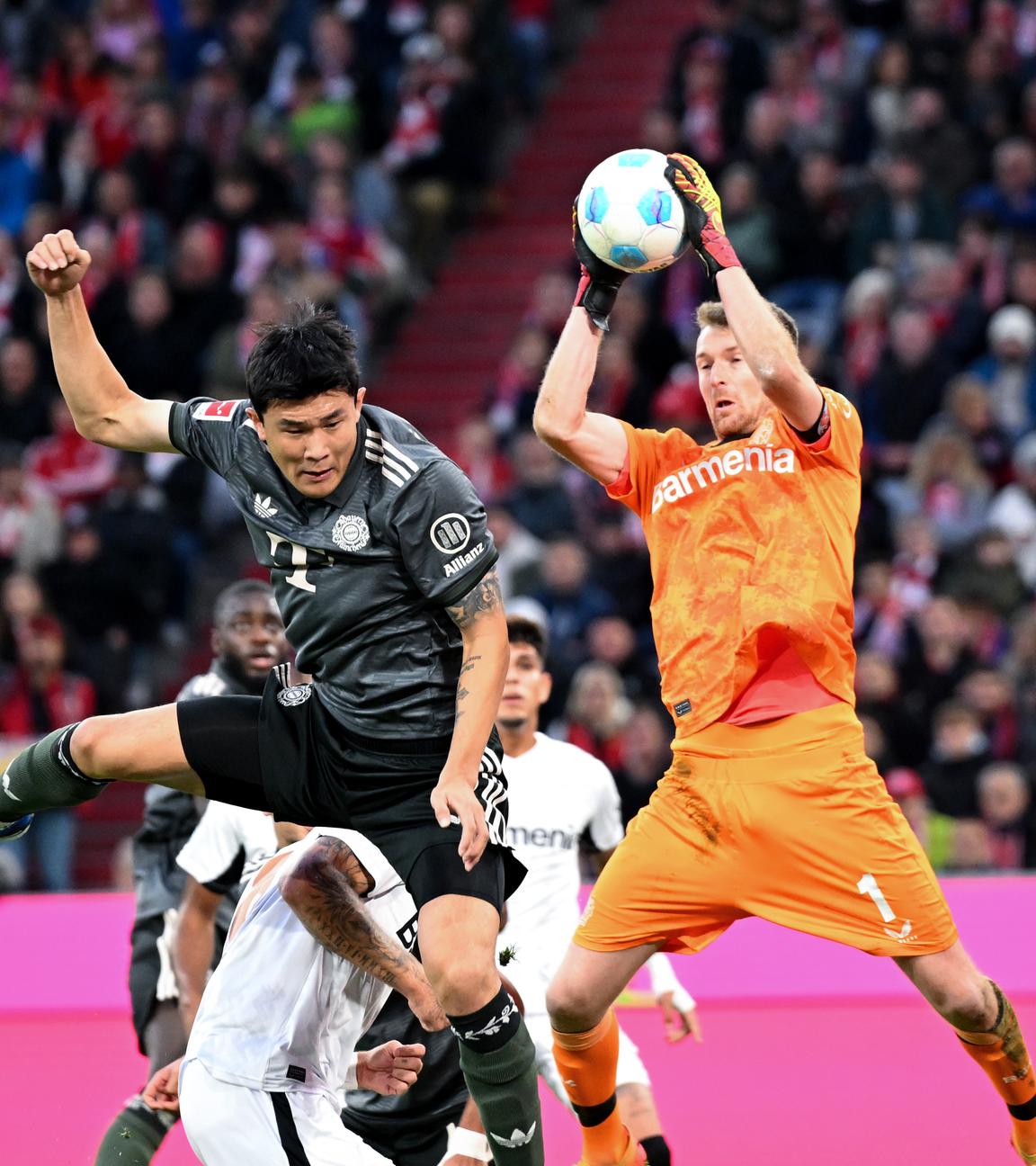 Fußball: FC Bayern München gegen Bayer Leverkusen.