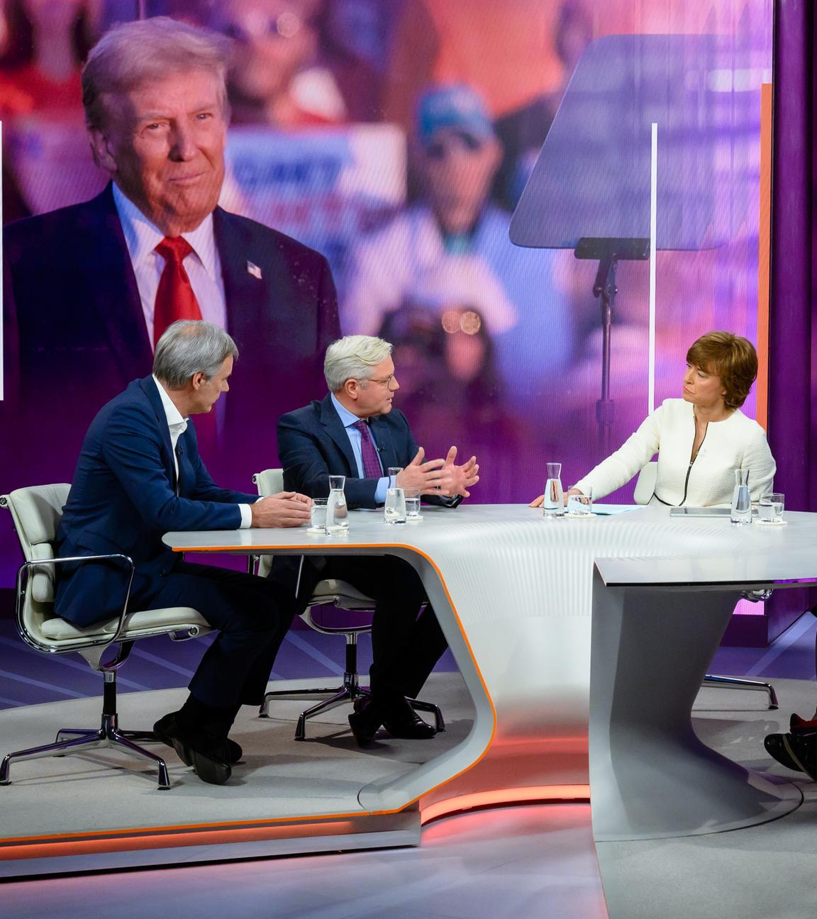 Von links: Achim Berg, Norbert Röttgen, Maybrit Illner, Ricarda Lang, Wolfgang Ischinger