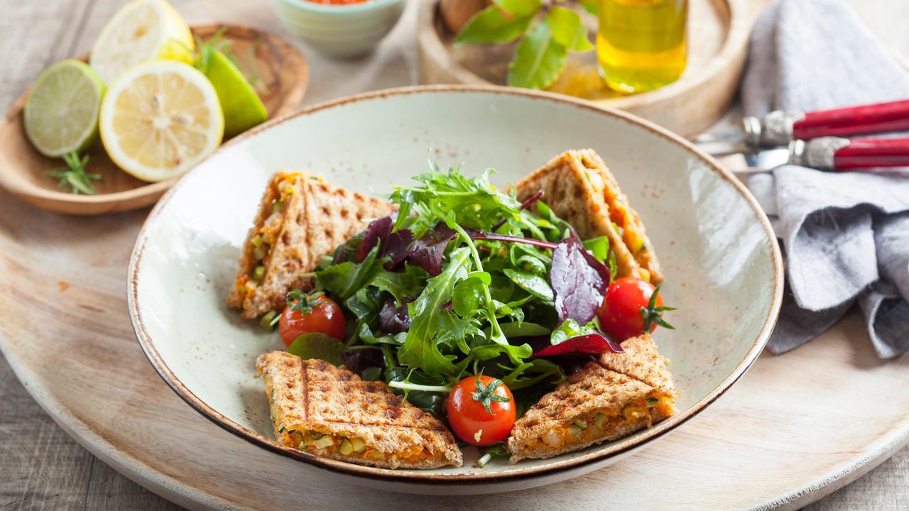 Garnelen-Zucchini-Sandwich mit Pflücksalat - ZDFmediathek