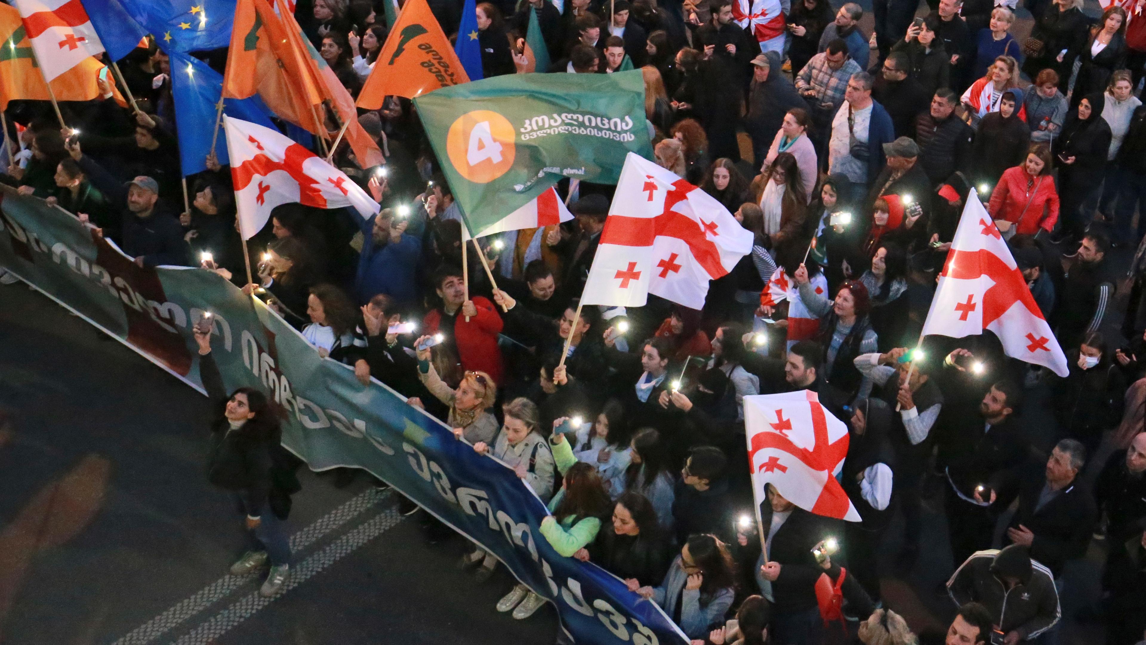 Proteste der Opposition in Georgien.