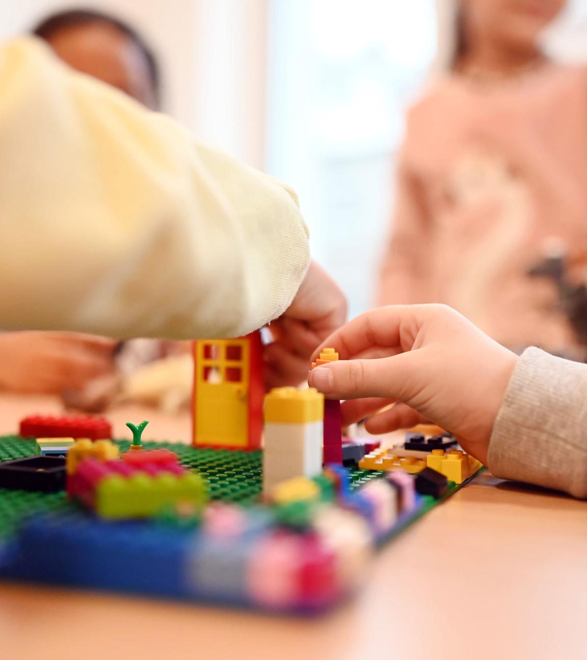 Symbolbild: In einer Kita spielen Kinder. 