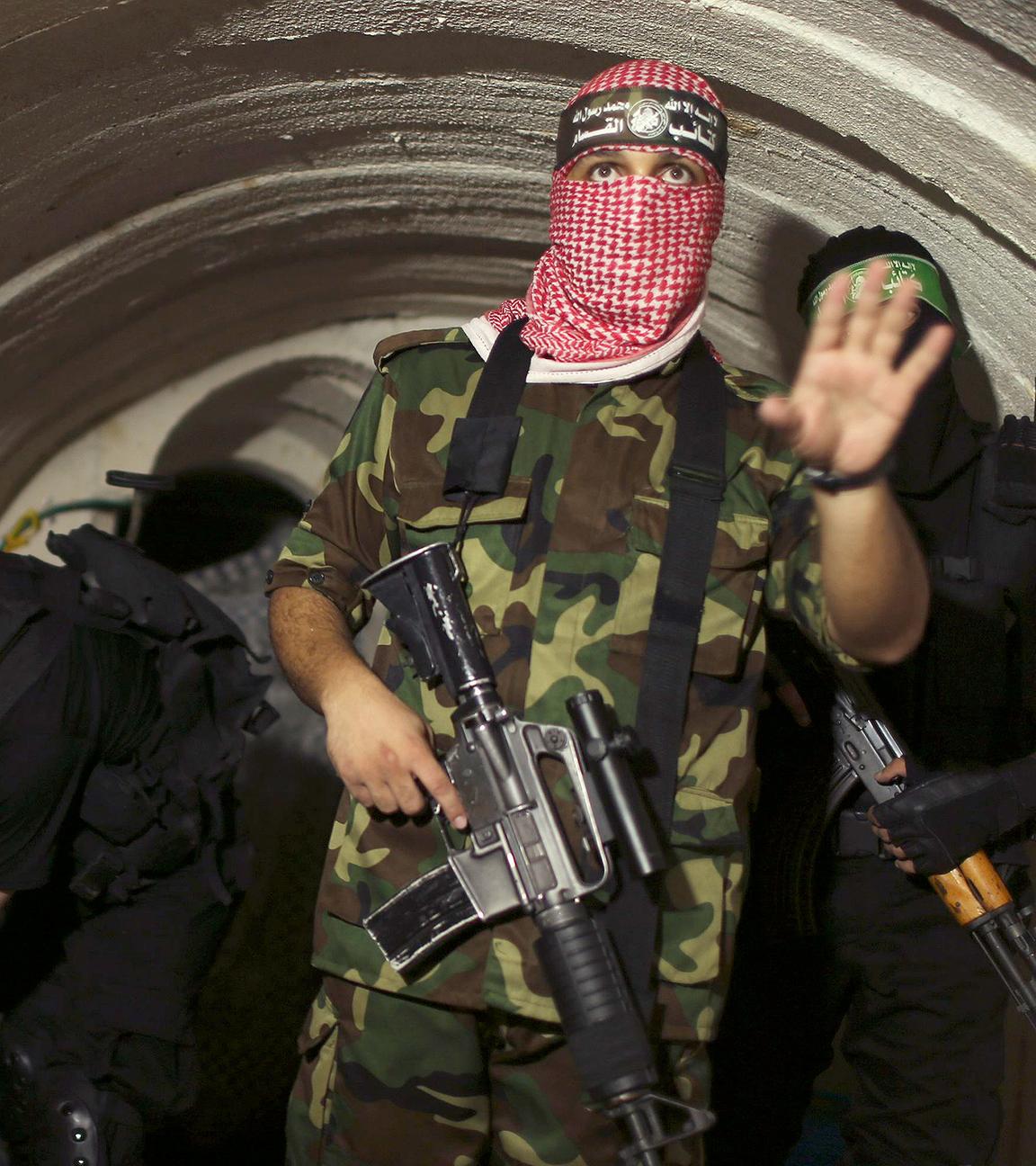 Hamaskämpfer in einem Tunnel in Gaza