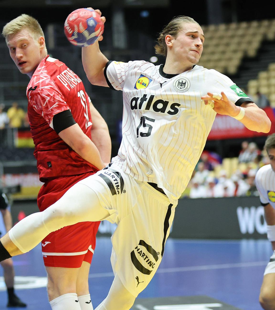 Handballer Juri Knorr in Aktion.