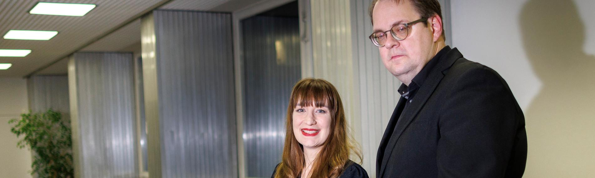 Berlin: Heidi Reichinnek und Sören Pellmann nach einer Pressekonferenz nach ihrer Wahl zum neuen Führungsduo der Linken-Gruppe im Bundestag.