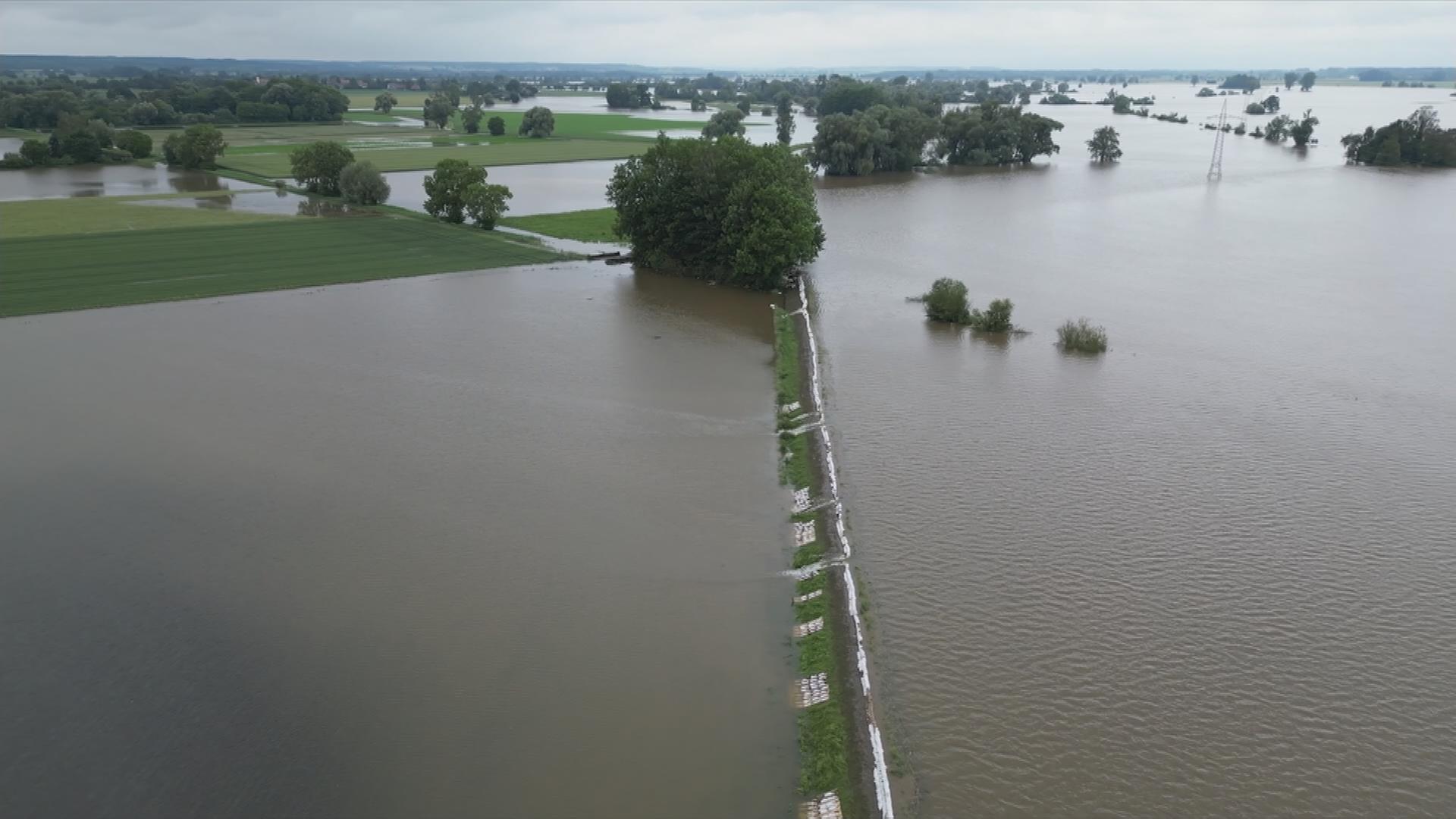 Überflutete Felder in Süddeutschland