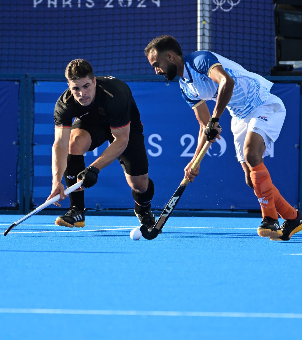 Die deutschen Hockeyspieler spielen im Halbfinale gegen Indien bei den olympischen Spielen 2024.