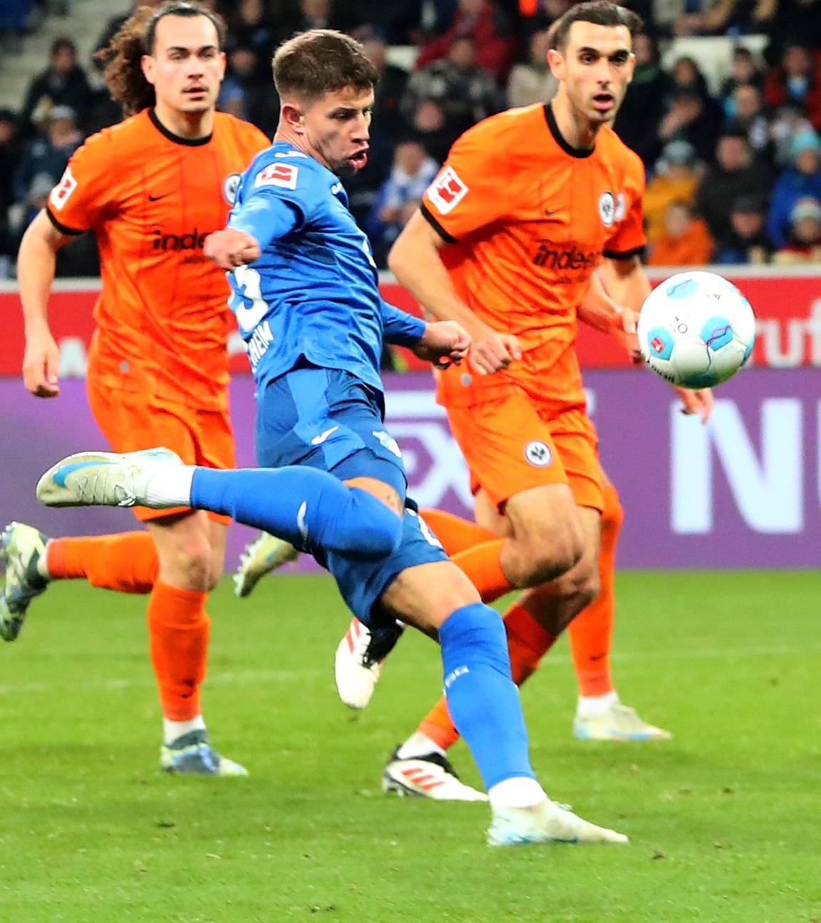 Adam Hlozek (Hoffenheim) erzielt das Tor zum 2:2.