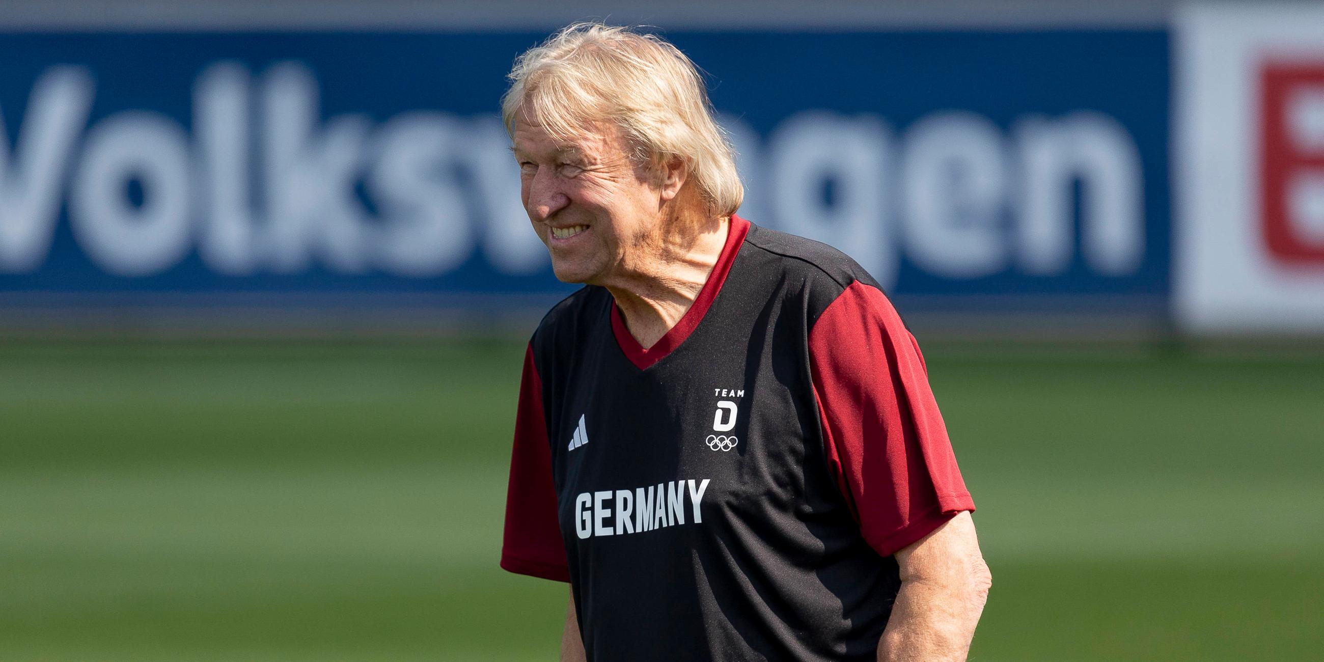Horst Hrubesch, Trainer der DFB-Frauen-Nationalmannschaft