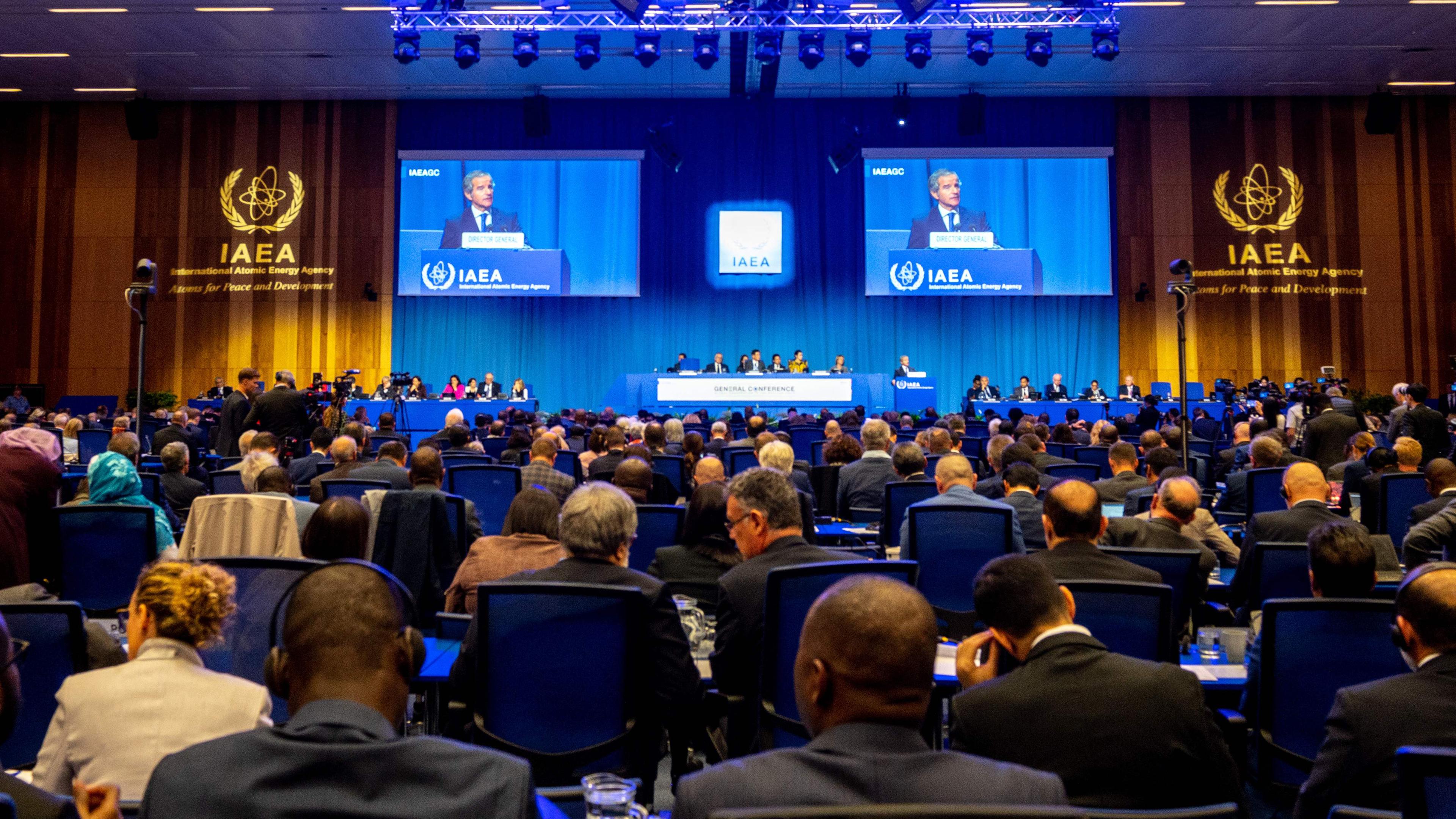 Generalkonferenz der IAEA in Wien mit Vertretern verschiedener europäischer Länder