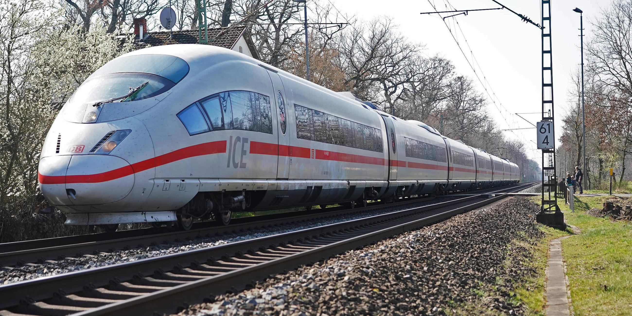 Die Bahn will 41 vielbefahrene Strecken grundsanieren. Den Start machte im Juli die Riedbahn, ab dem 15. Dezember soll sie wieder befahrbar sein. (Archivfoto)