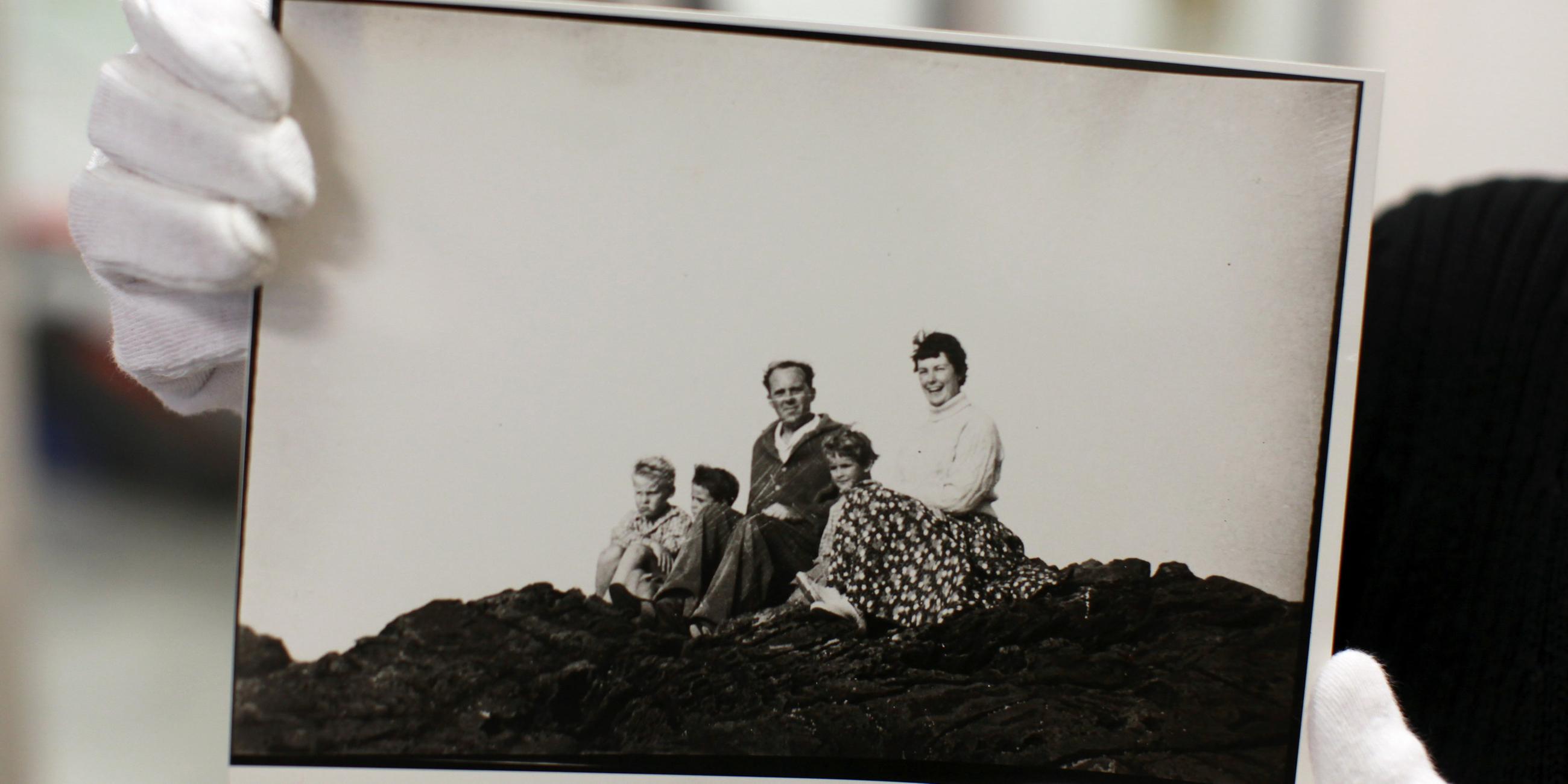 Familienbild von Heinrich Böll aus dem Jahr 1958, aufgenommen in Irland.