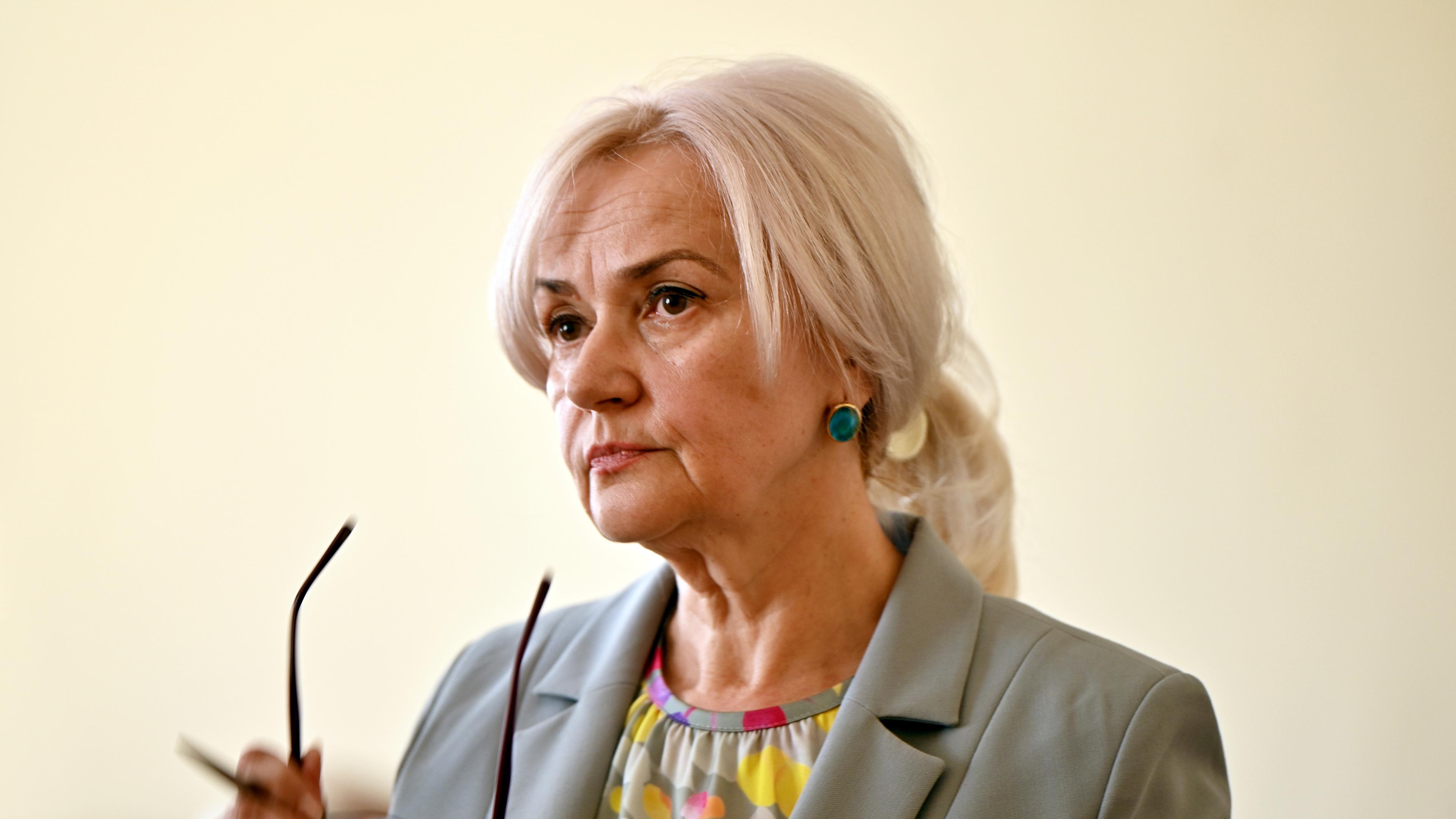 Die ukrainische Linguistin, Politikerin, ehemalige Parlamentsabgeordnete und Professorin Iryna Farion nimmt an einer Anhörung vor dem Berufungsgericht in Lviv teil am 09.05.2024.