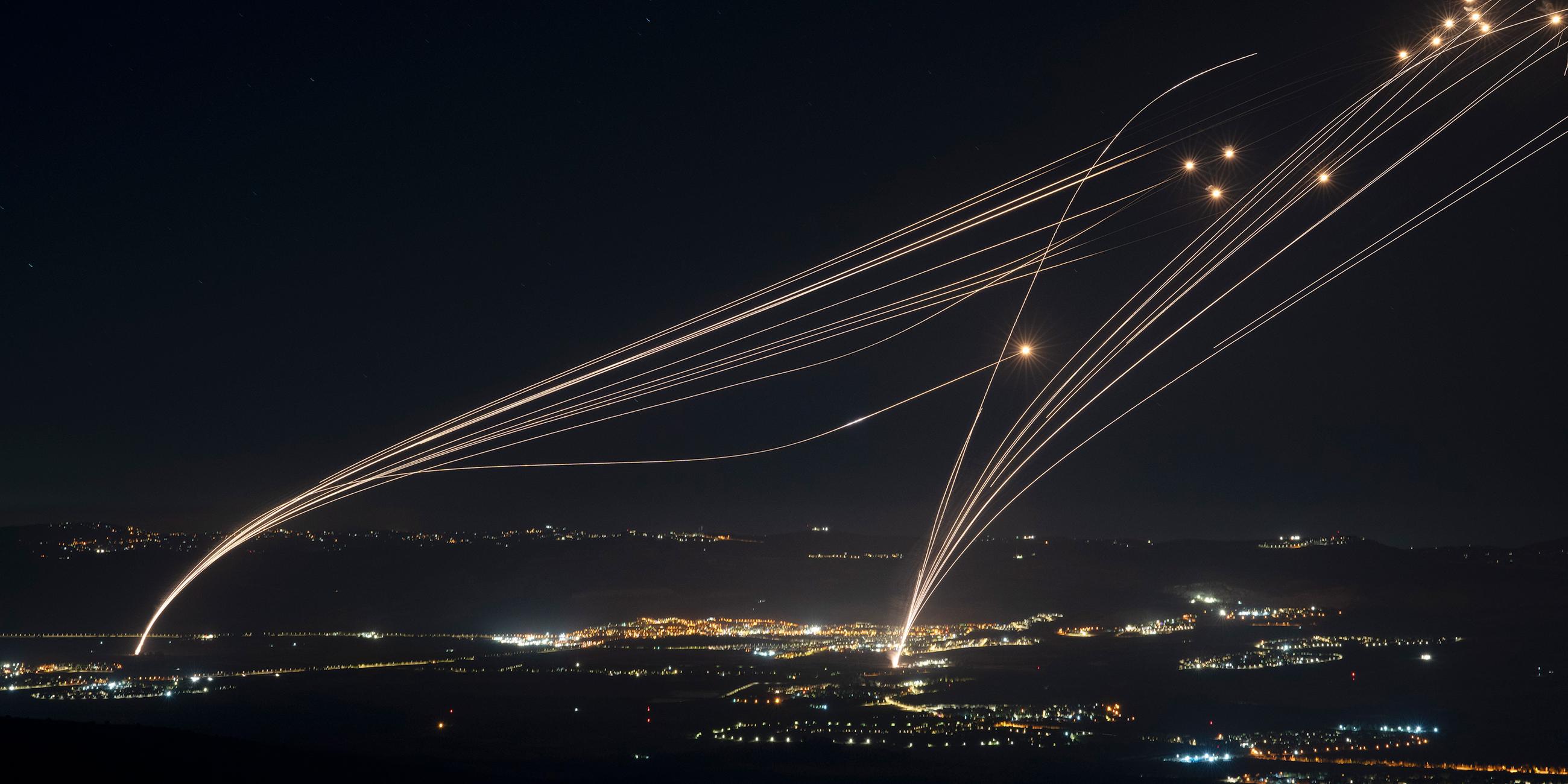 Israelisches Raketenabwehr feuert gegen Beschuss aus dem Libanon