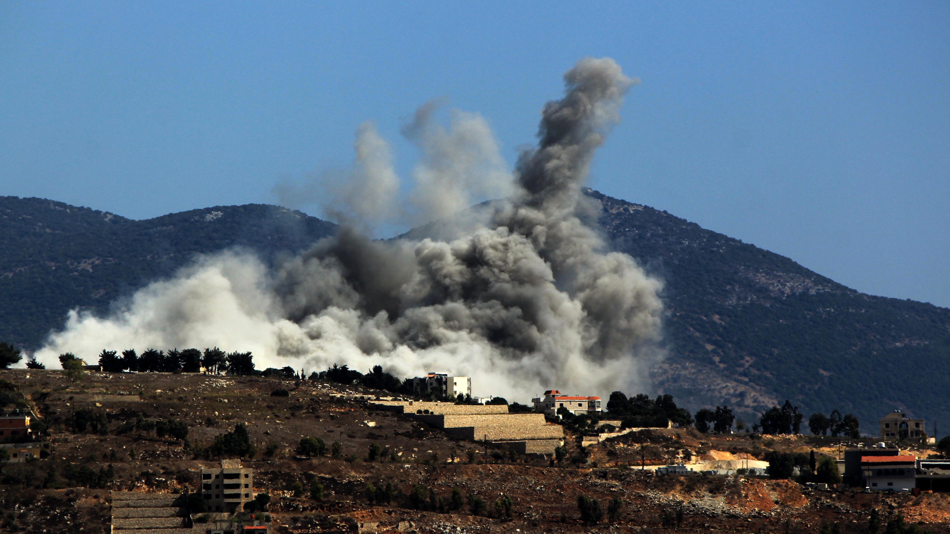 Rauch über Gebiet im Süd-Libanon