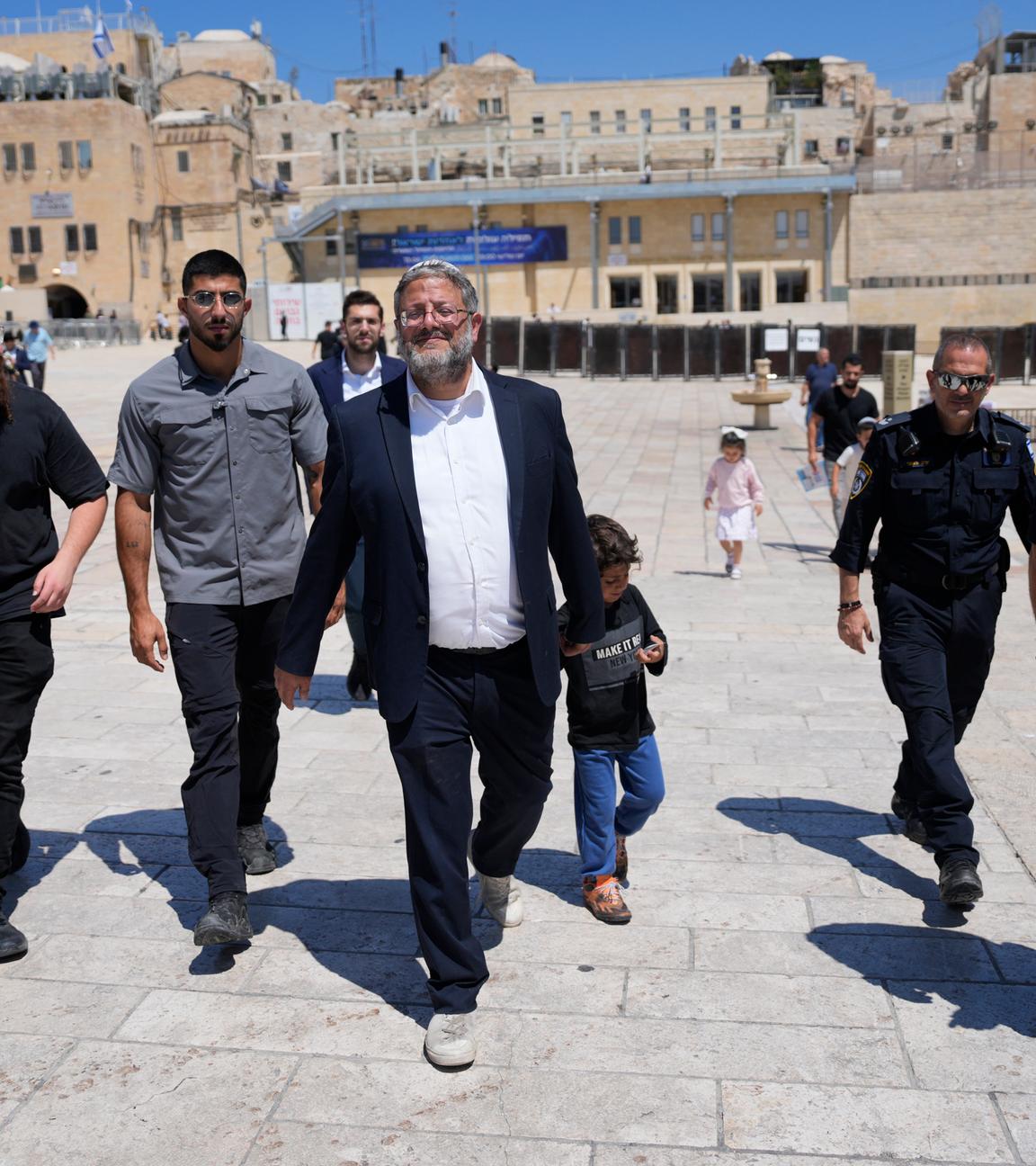 Israels Sicherheitsminister Itamar Ben-Gvir und seine Security