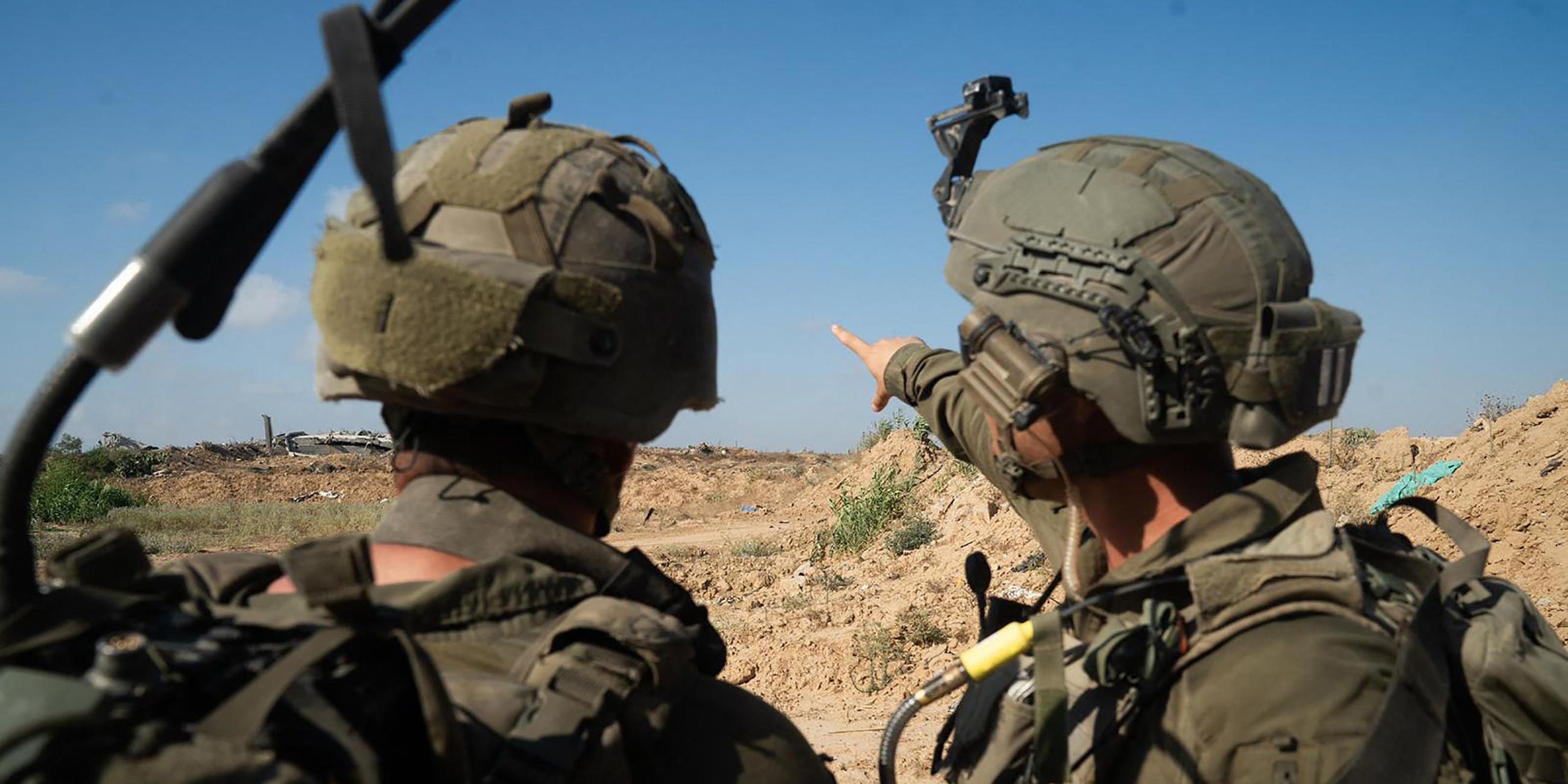 israelische Truppen, die vor Ort im Gazastreifen inmitten des anhaltenden Konflikts zwischen Israel und der Hamas operieren.