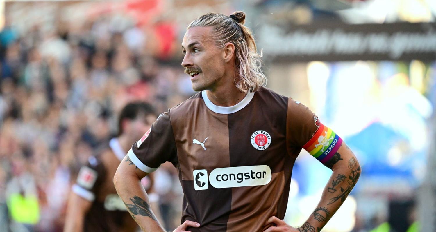 St. Pauli player Jackson Irvine